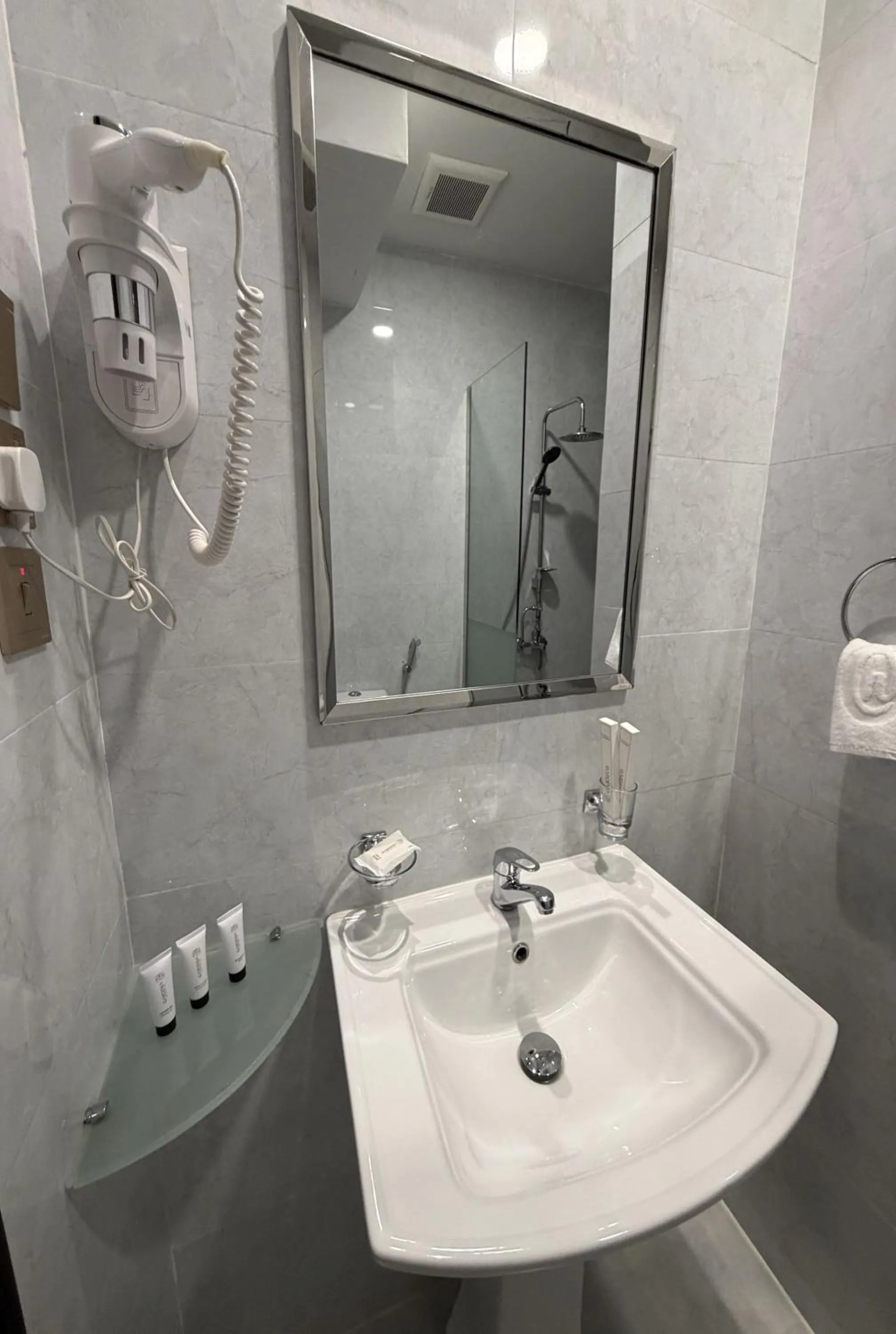 Bathroom in Sunday Grand Al Khobar Hotel Formerly Holiday Al Khaleej