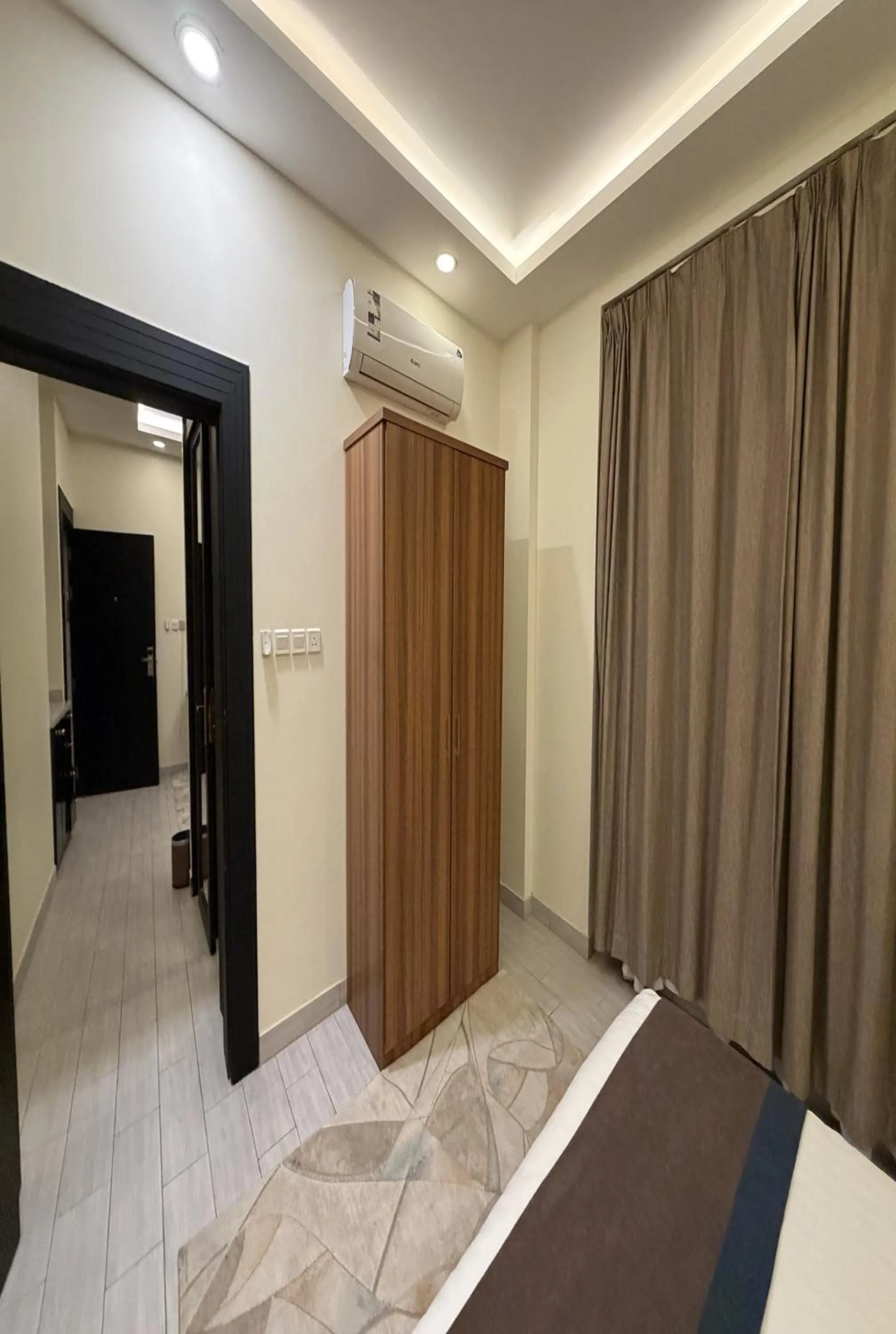 Photo of the whole room, Bed in Sunday Grand Al Khobar Hotel Formerly Holiday Al Khaleej