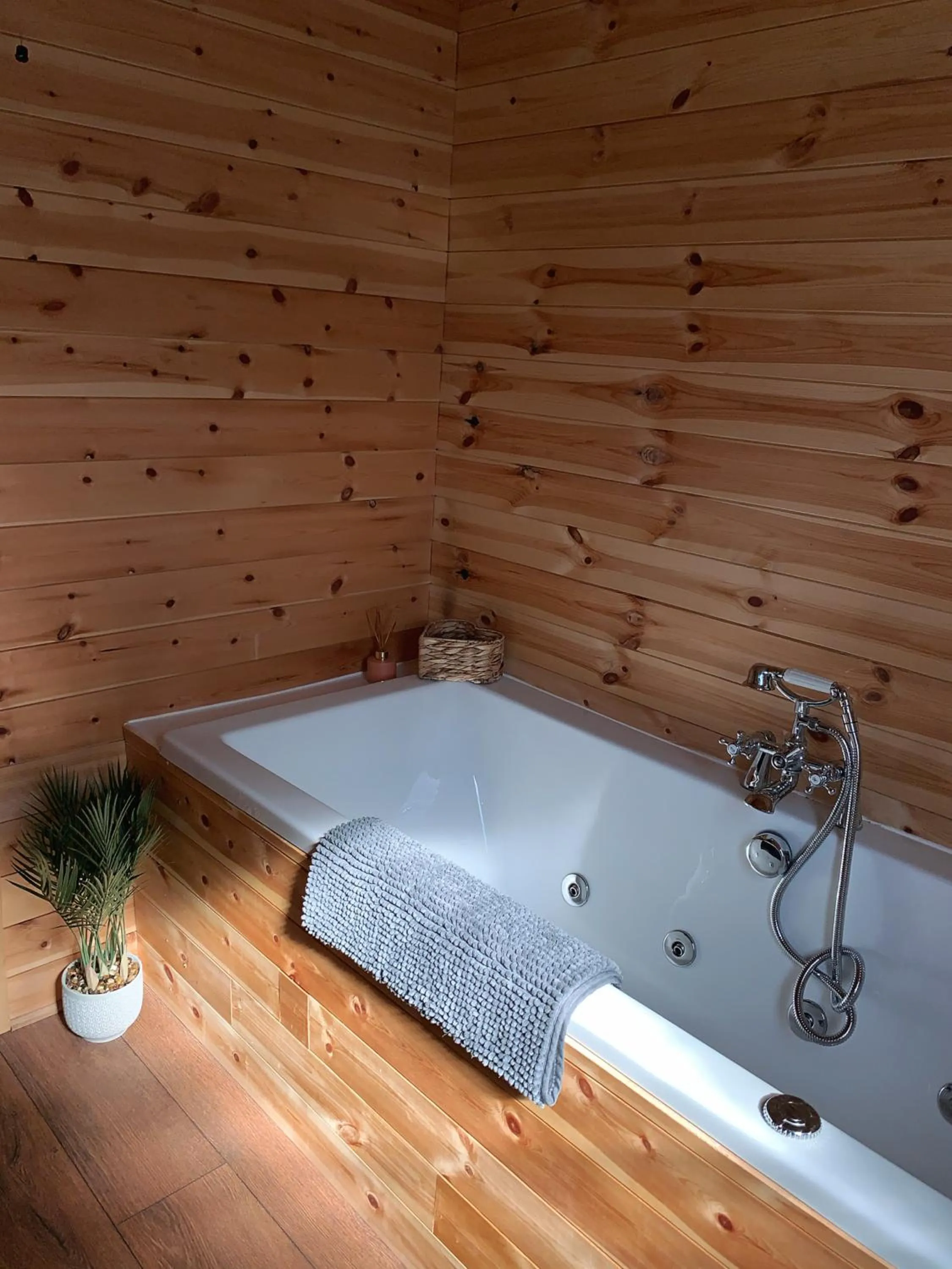 Bathroom in Percy Wood Lodges with Hot Tubs