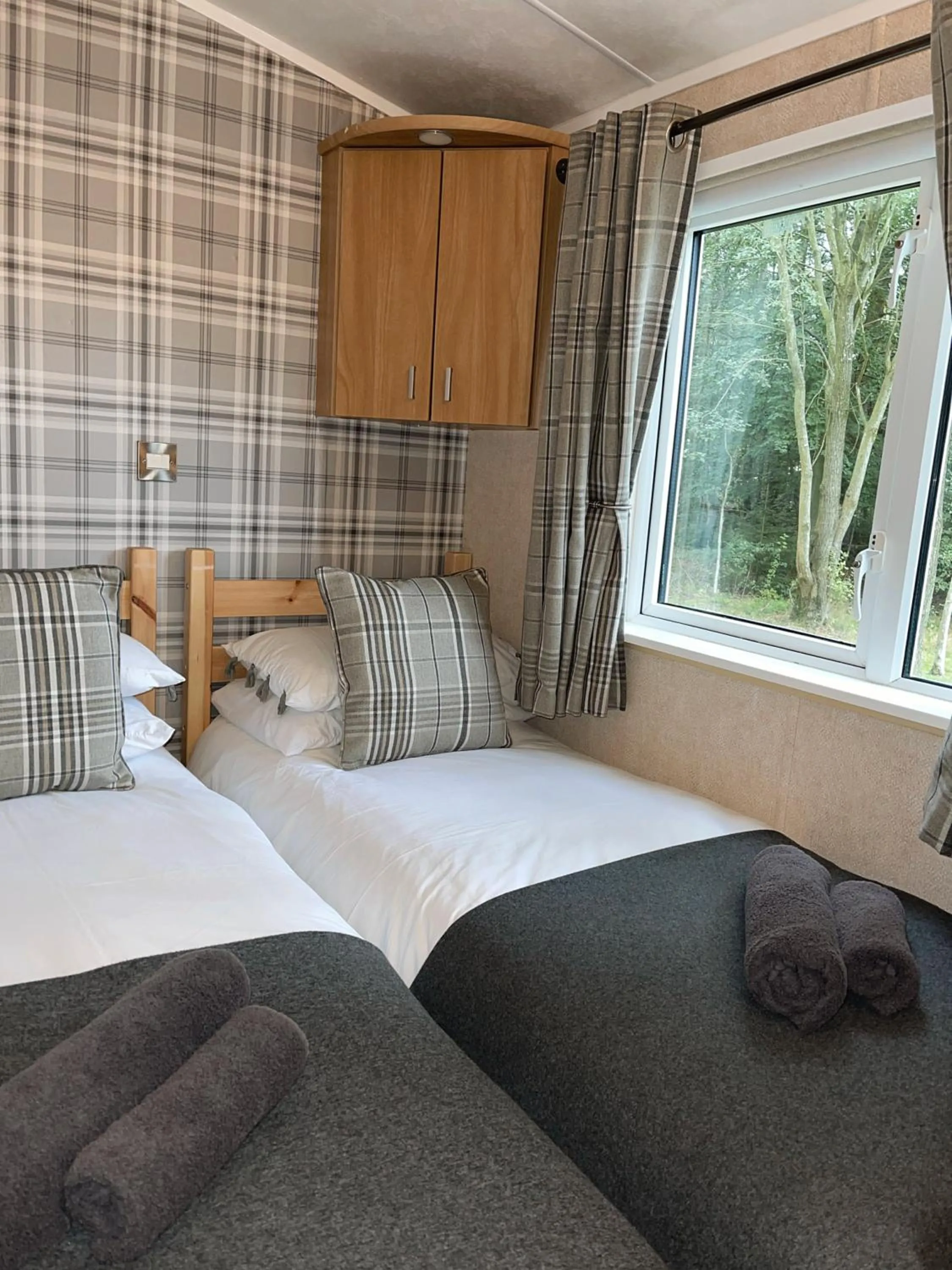 Bed in Percy Wood Lodges with Hot Tubs