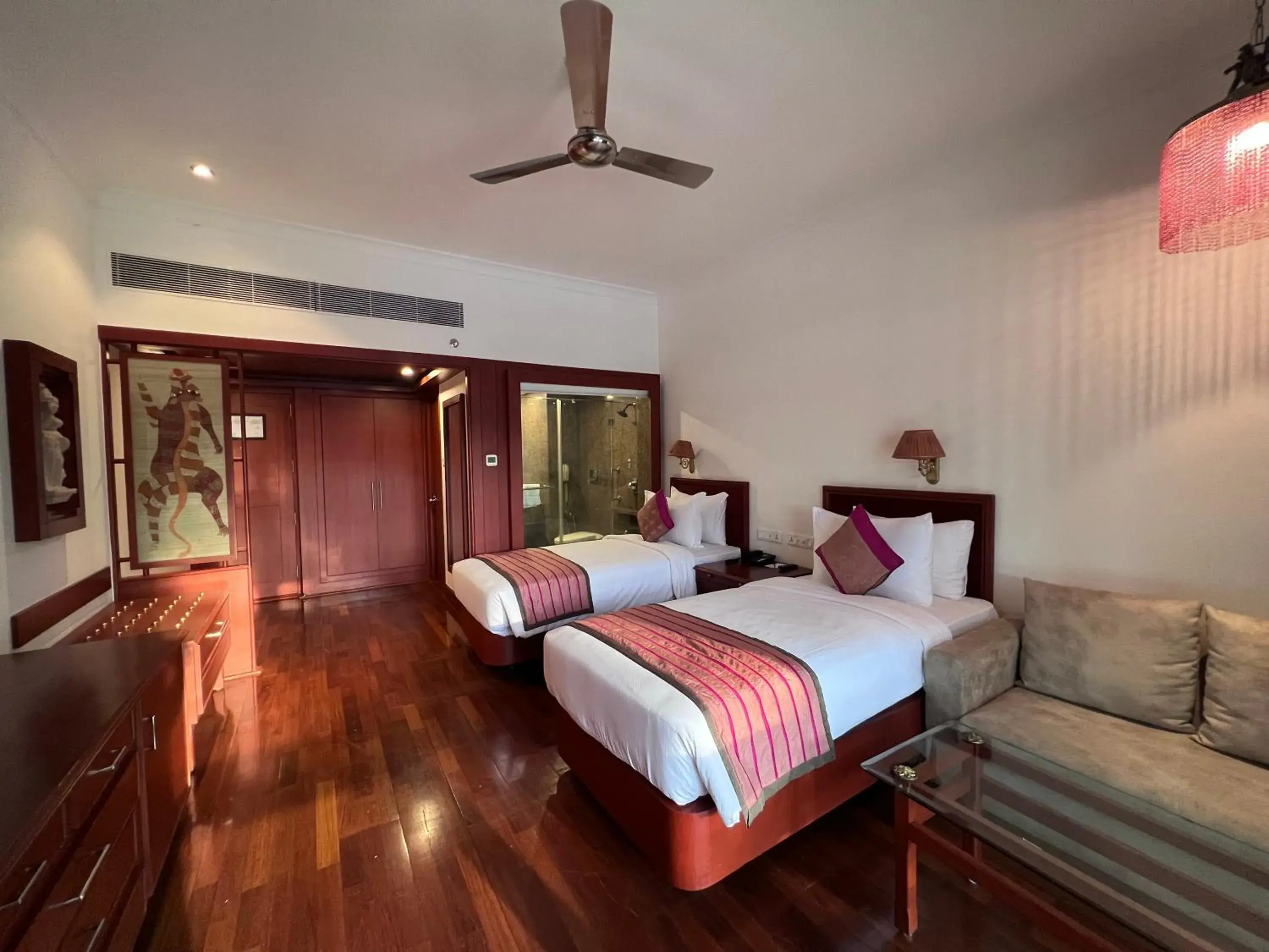 Deluxe Double or Twin Room in Hotel Chandela Khajuraho Deluxe Double or Twin Room in Hotel Chandela Khajuraho