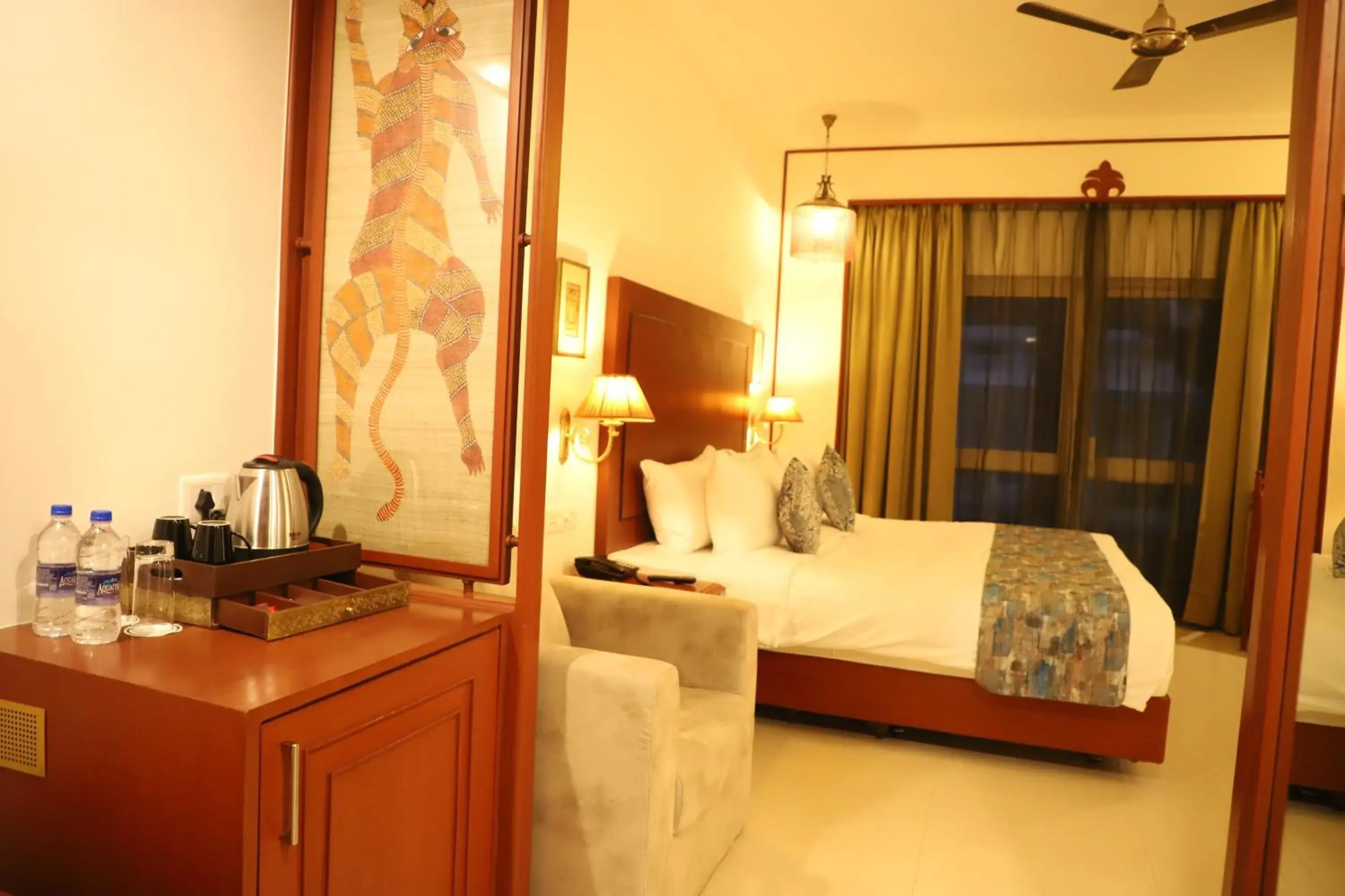 Coffee/tea facilities, Bed in Hotel Chandela Khajuraho Coffee/tea facilities, Bed in Hotel Chandela Khajuraho