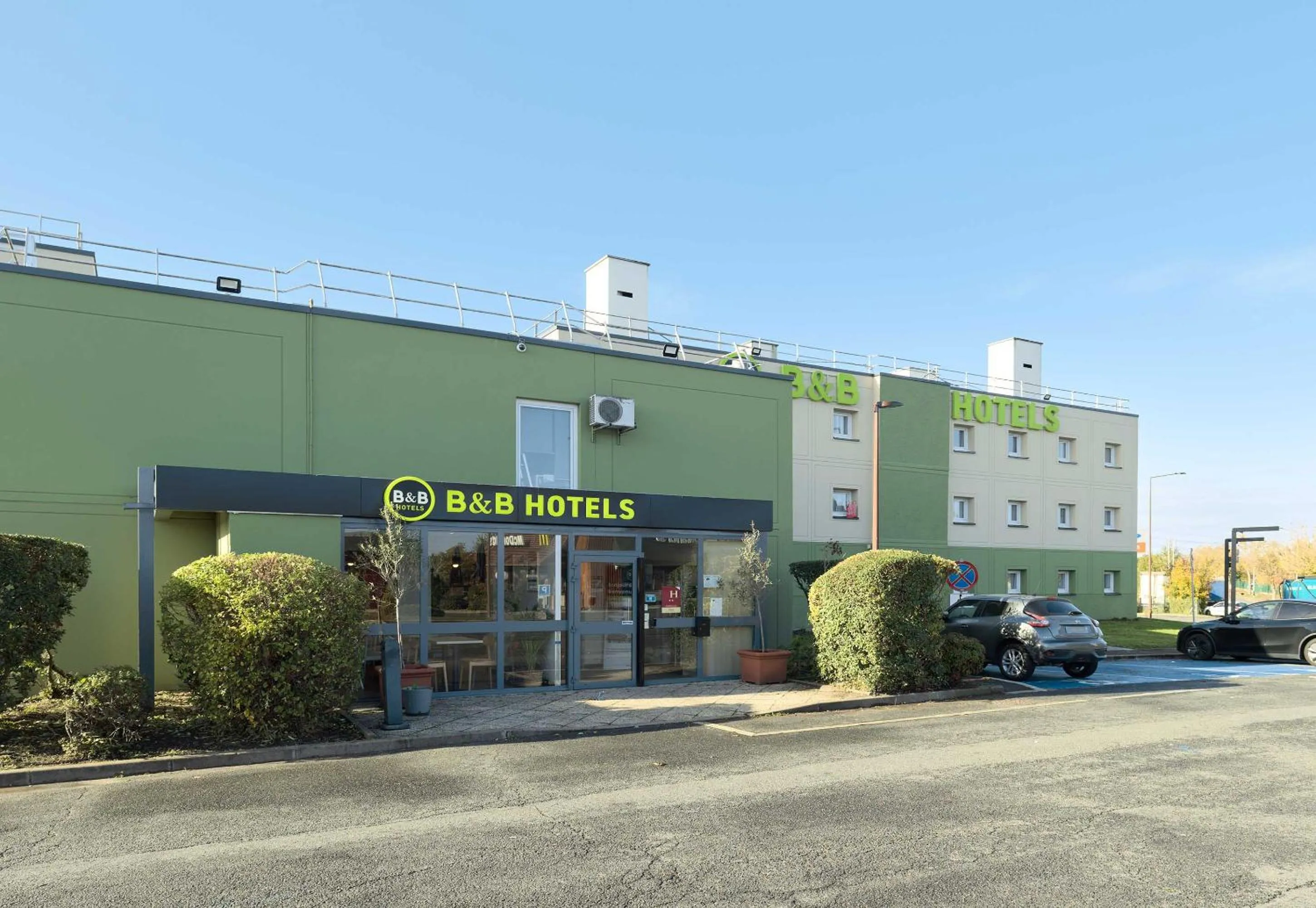 Property building in B&B HOTEL Cergy Pierrelaye