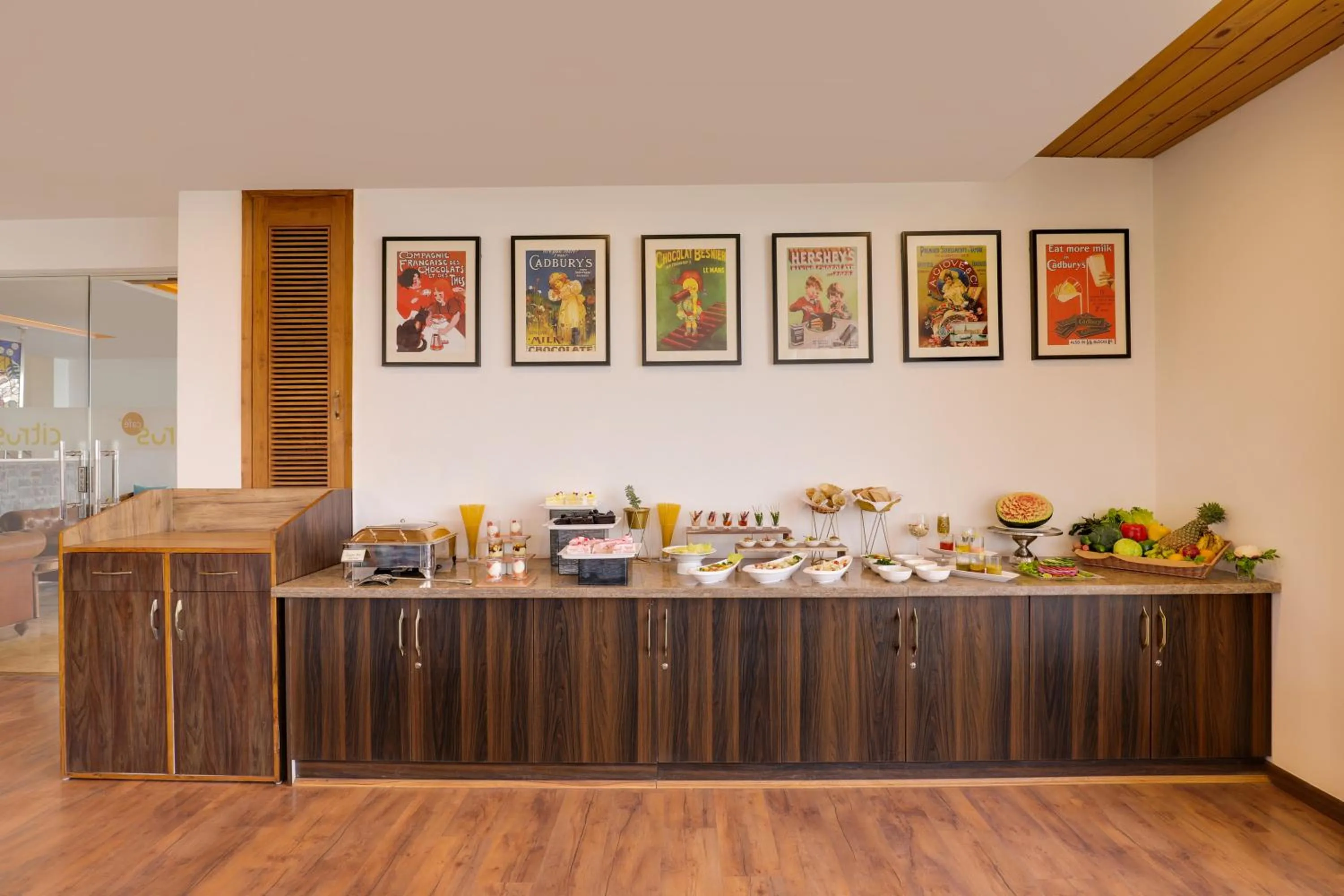 Restaurant/places to eat in The Chateau Kasauli