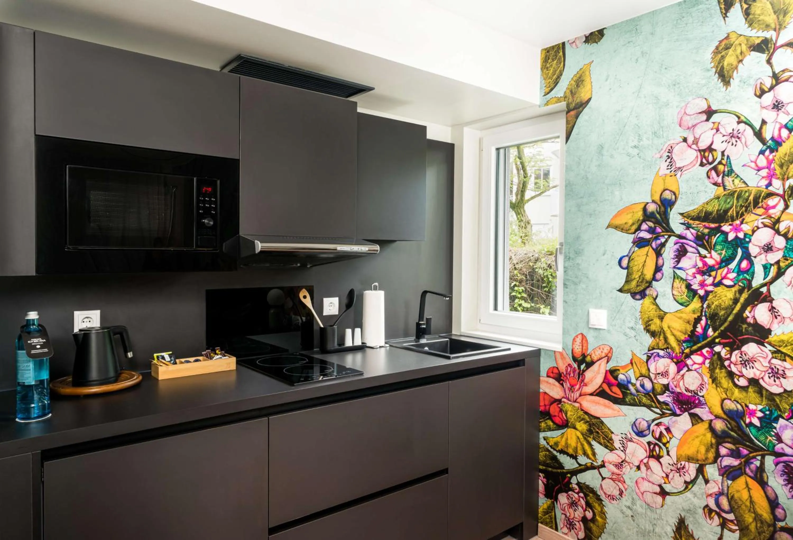 Kitchen or kitchenette in ANA Living Karlsruhe by Arthotel ANA
