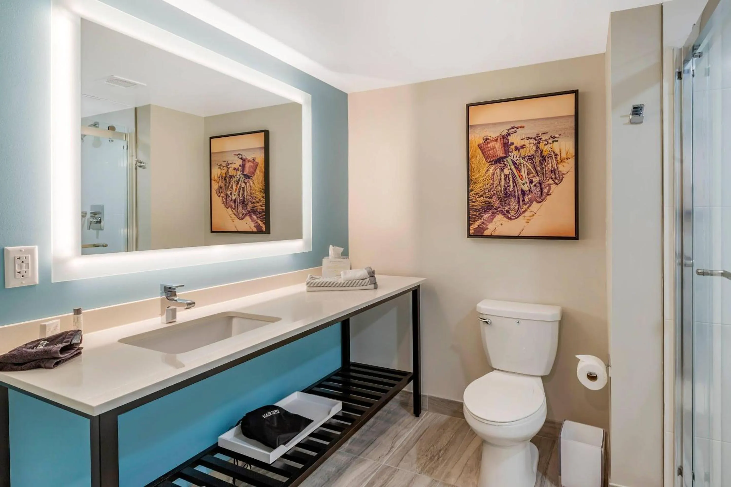 Bedroom in Cambria Hotel Ocean City - Bayfront