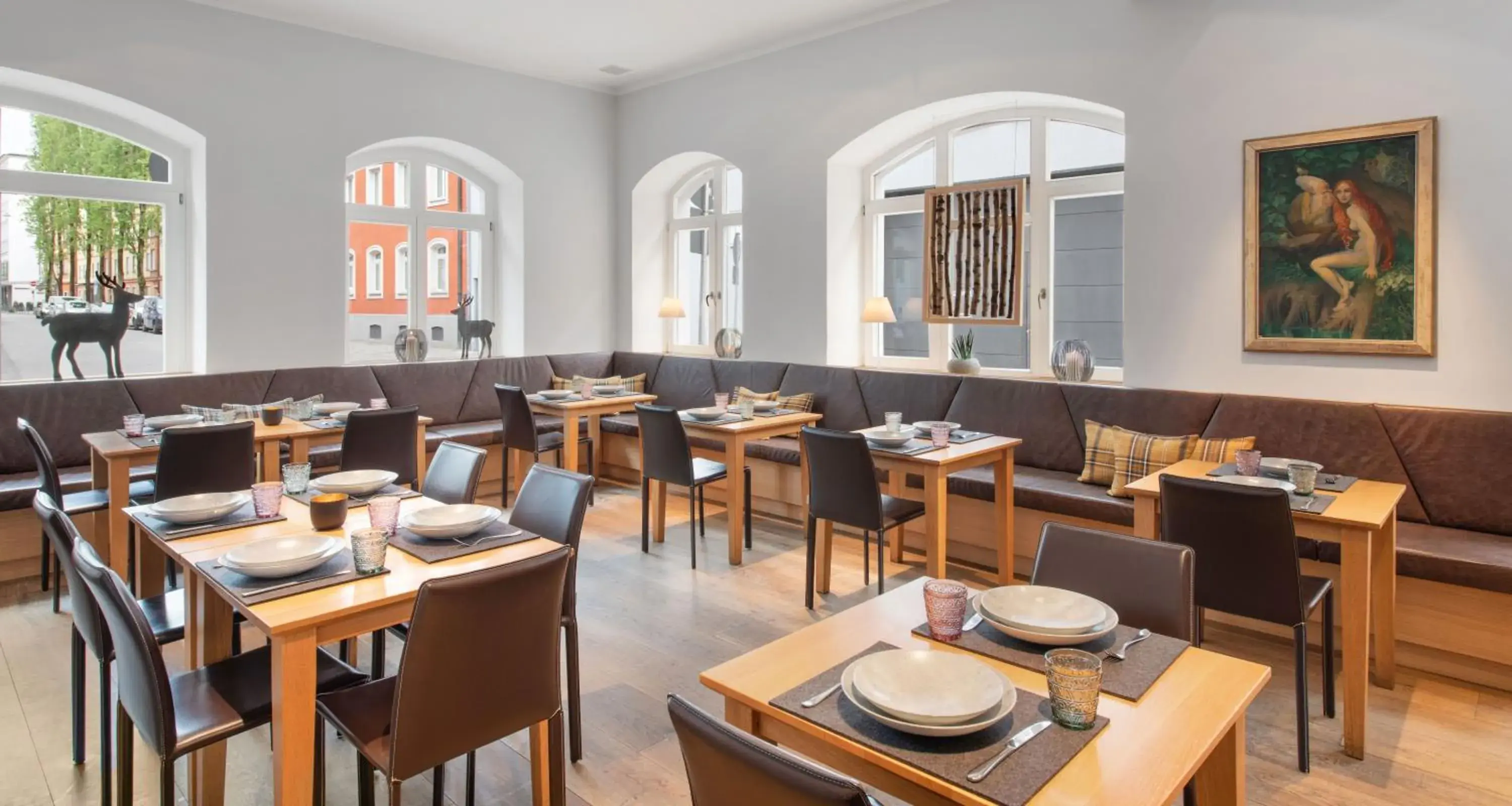 Restaurant/places to eat in Alpen Hotel München Restaurant/places to eat in Alpen Hotel München