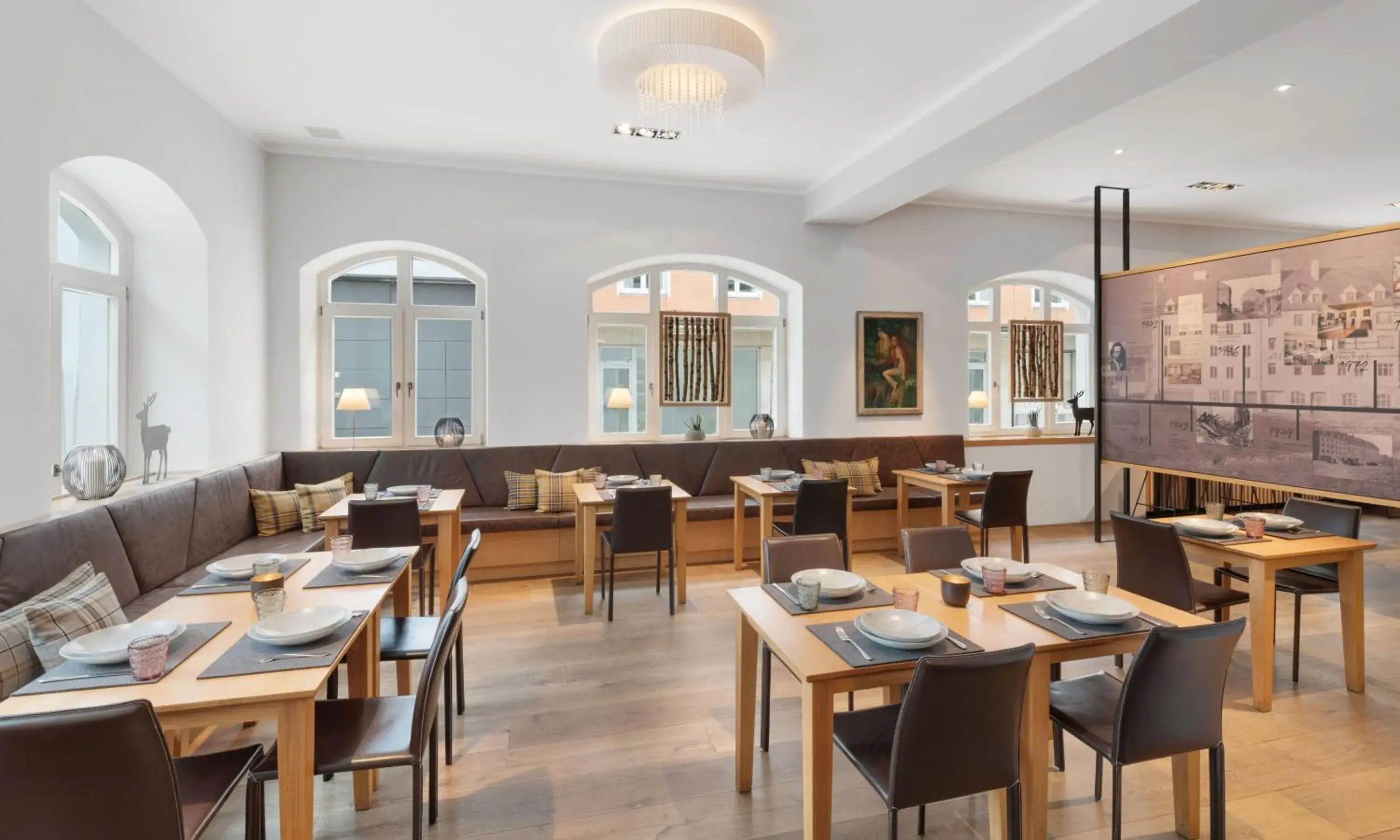 Restaurant/places to eat in Alpen Hotel München Restaurant/places to eat in Alpen Hotel München