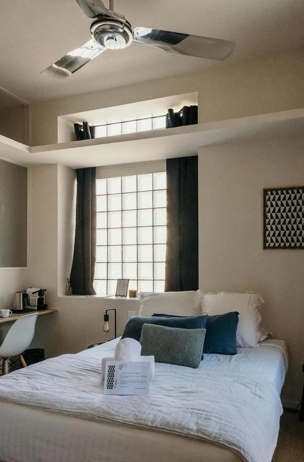 Bed in Hotel Restaurant La Musardiere