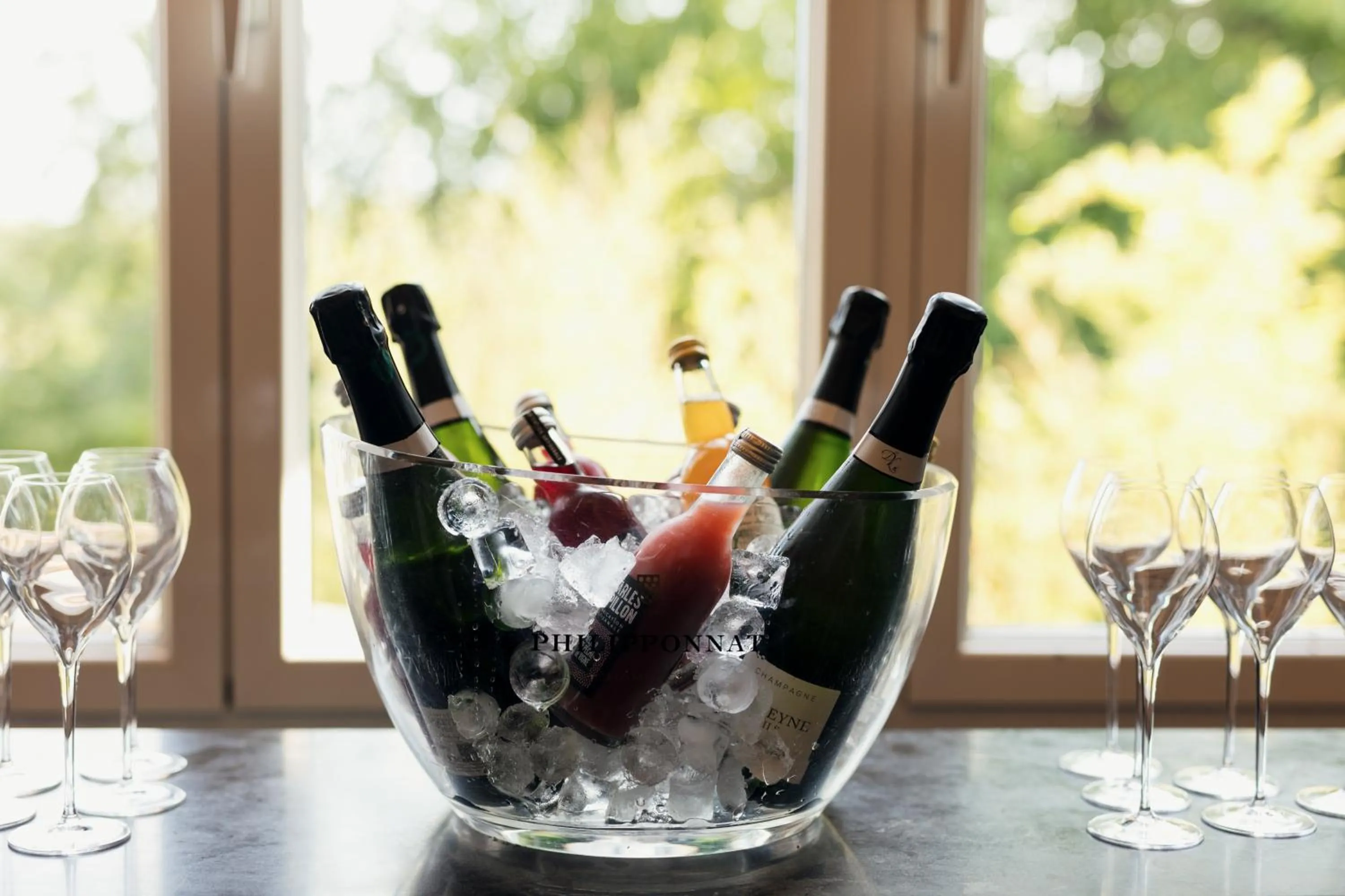 Food and drinks in Hotel Restaurant La Musardiere