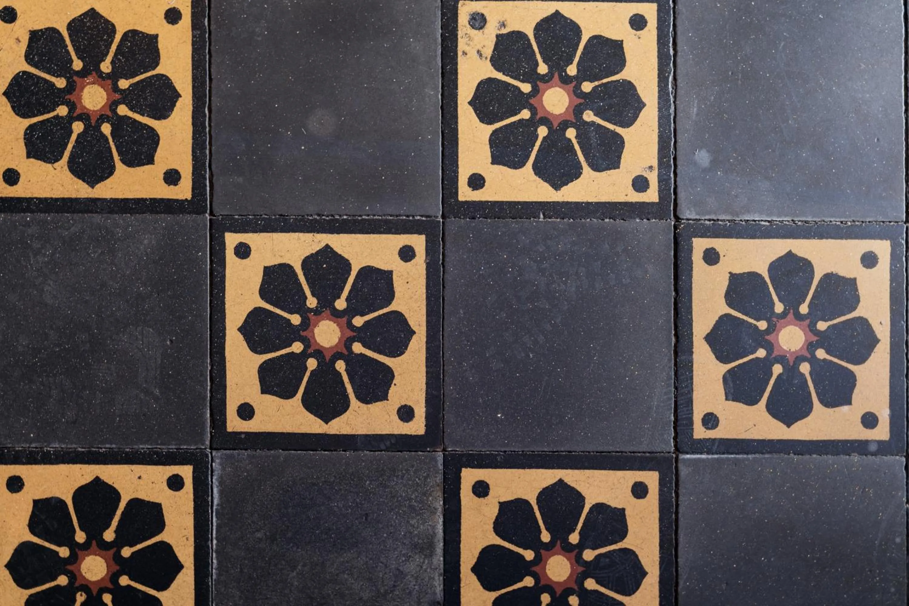 Property logo or sign in Hotel Restaurant La Musardiere