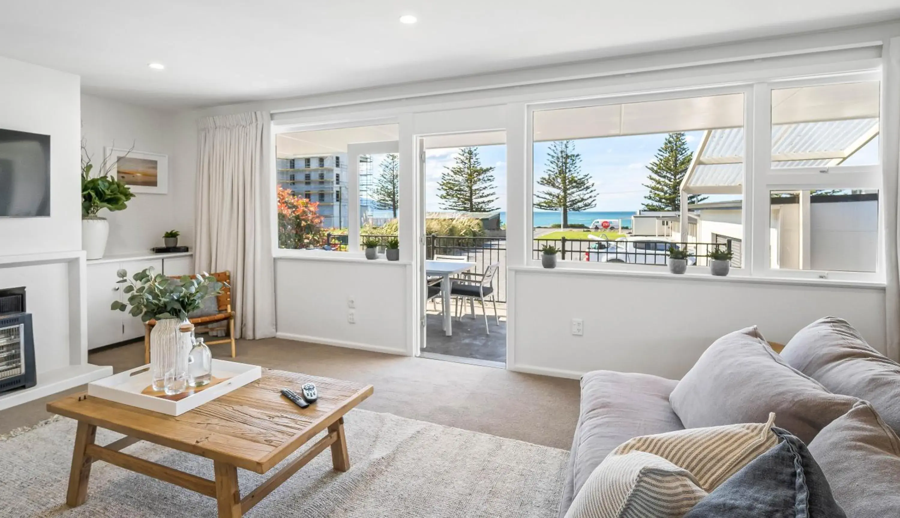 Living room in Kaikoura Beach Motel Living room in Kaikoura Beach Motel