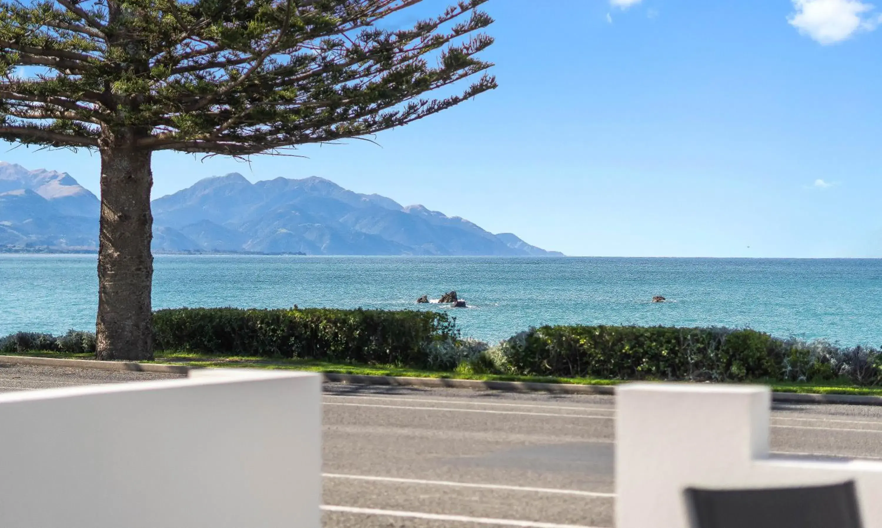 Mountain view in Kaikoura Beach Motel Mountain view in Kaikoura Beach Motel