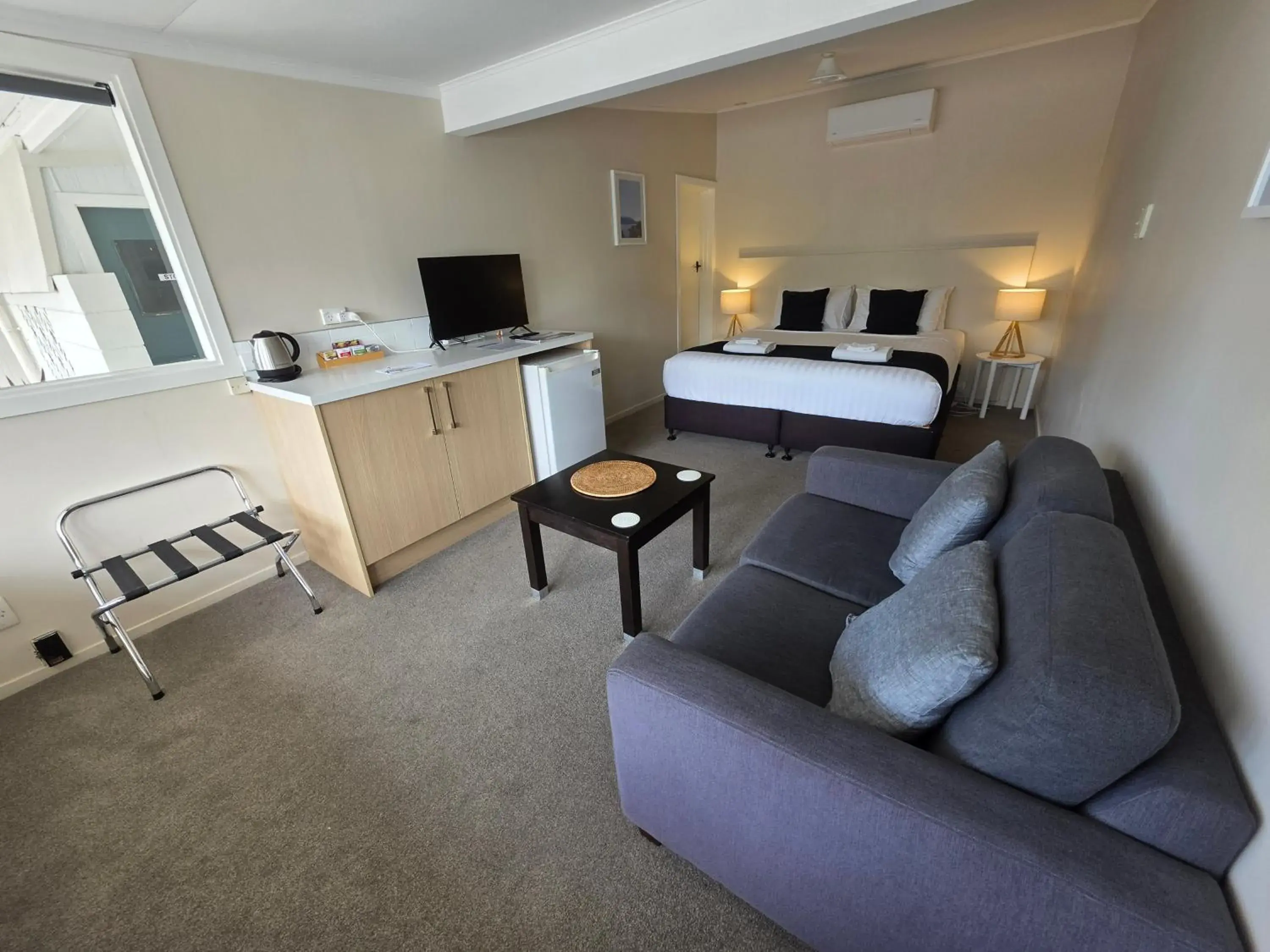 Bed in Kaikoura Beach Motel Bed in Kaikoura Beach Motel