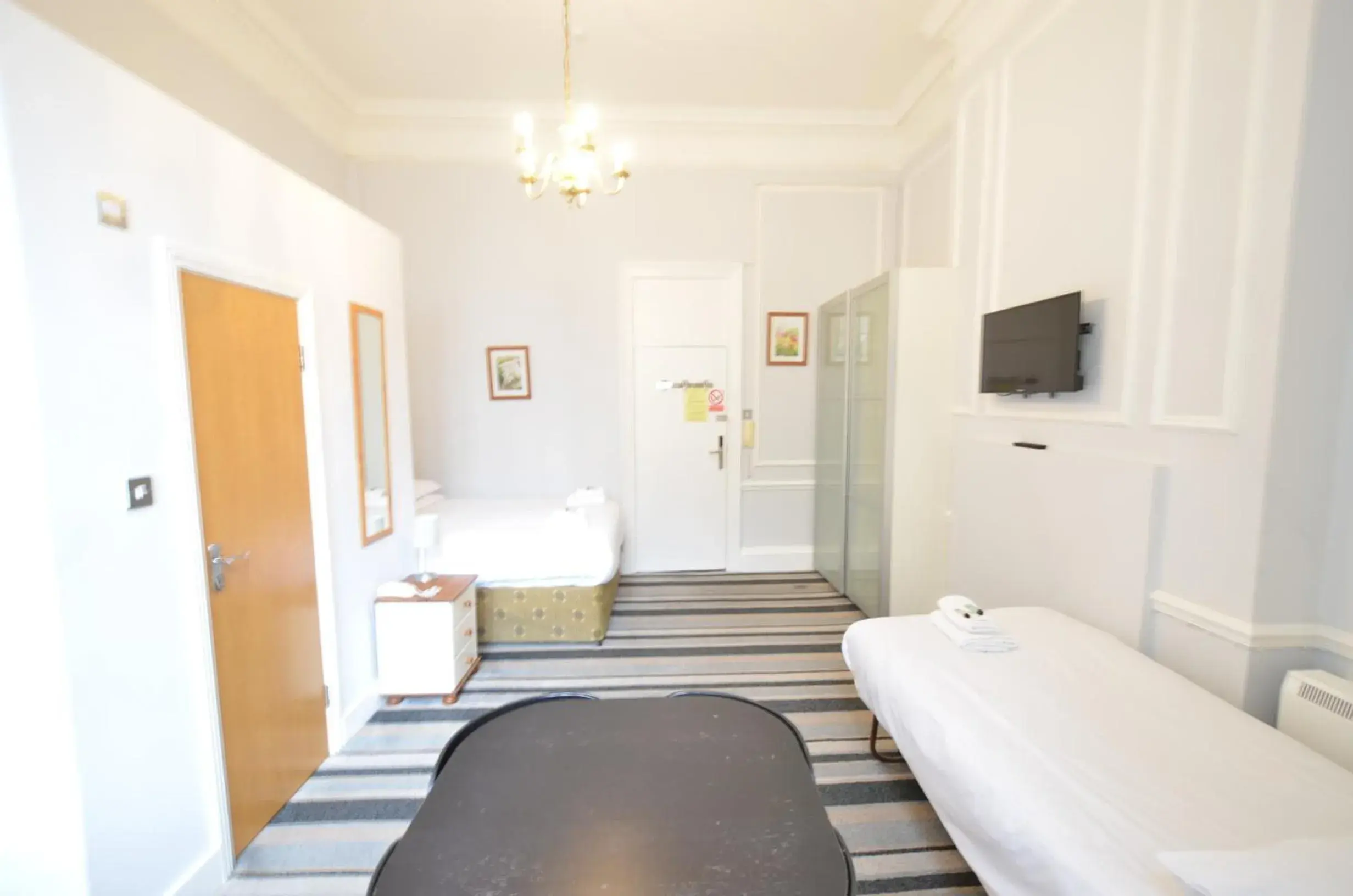 Bedroom, Bed in Amber Residence Hotel-Suites Bedroom, Bed in Amber Residence Hotel-Suites