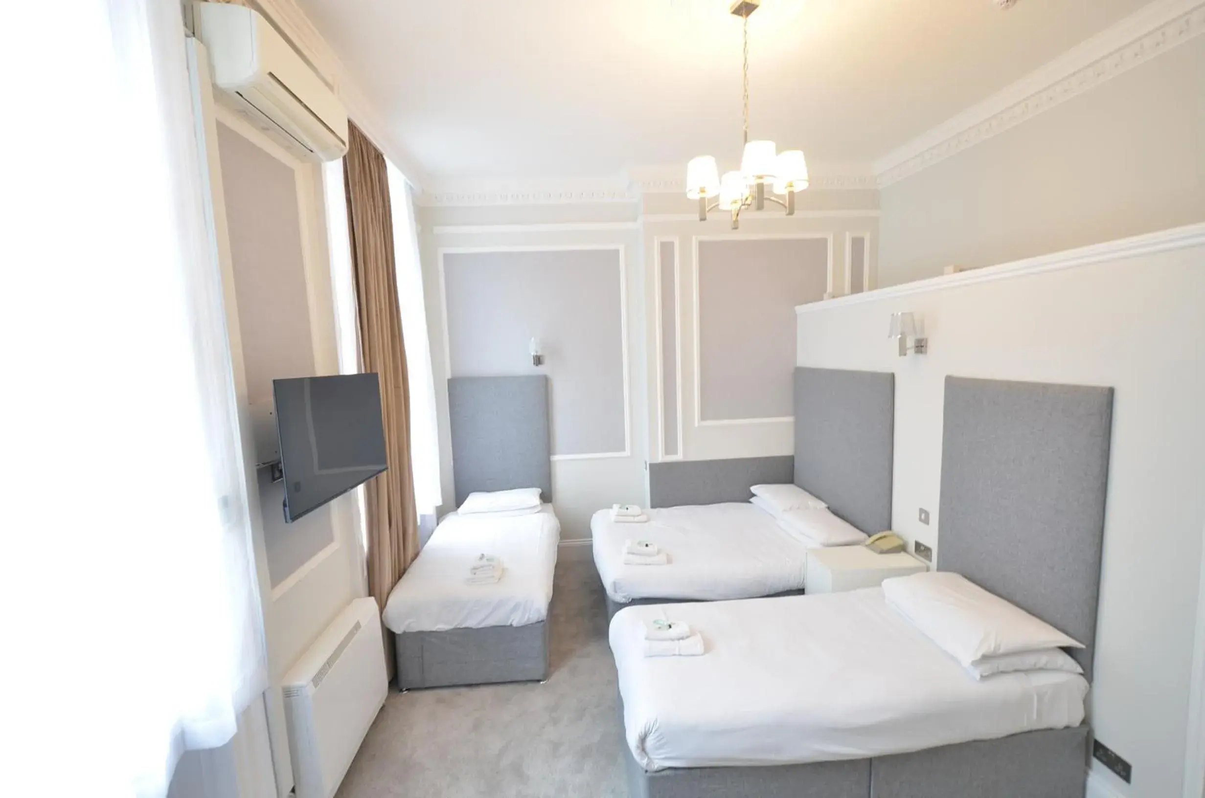 Bedroom, Bed in Amber Residence Hotel-Suites Bedroom, Bed in Amber Residence Hotel-Suites