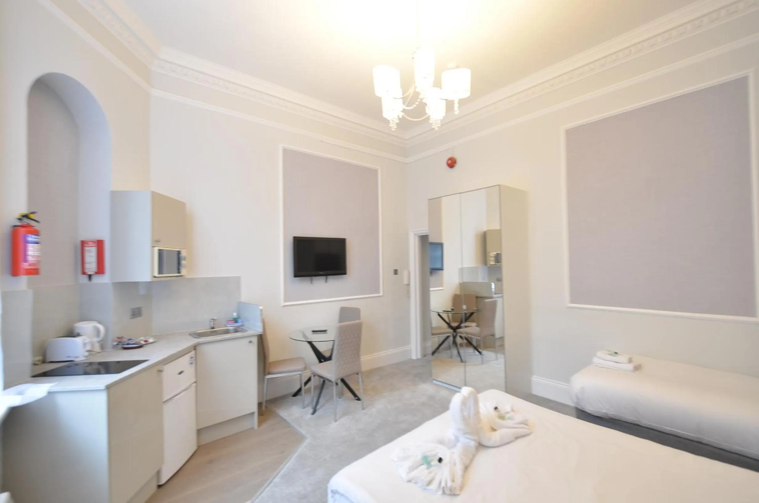 Bedroom, Bed in Amber Residence Hotel-Suites