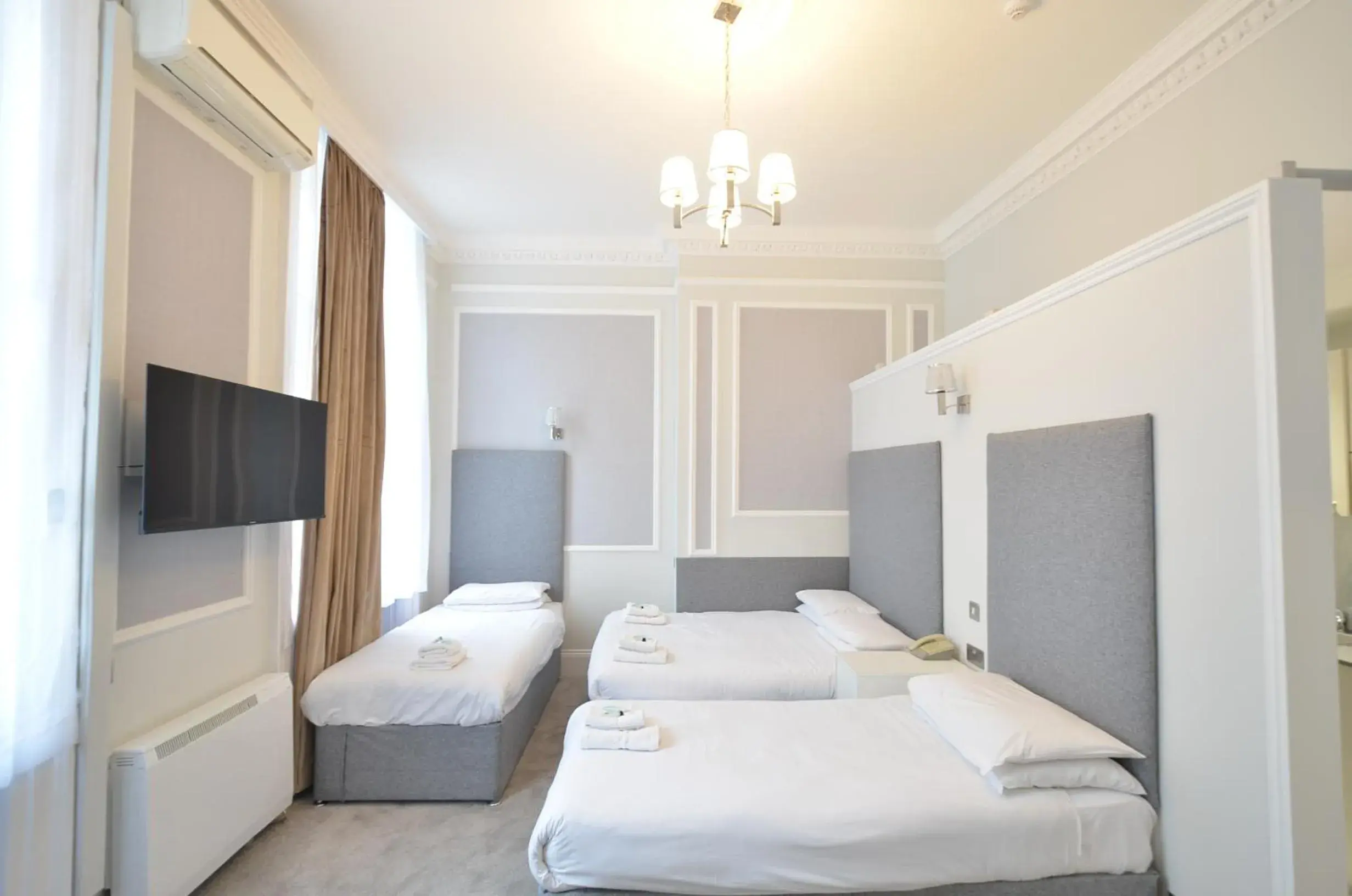 Bedroom, Bed in Amber Residence Hotel-Suites Bedroom, Bed in Amber Residence Hotel-Suites