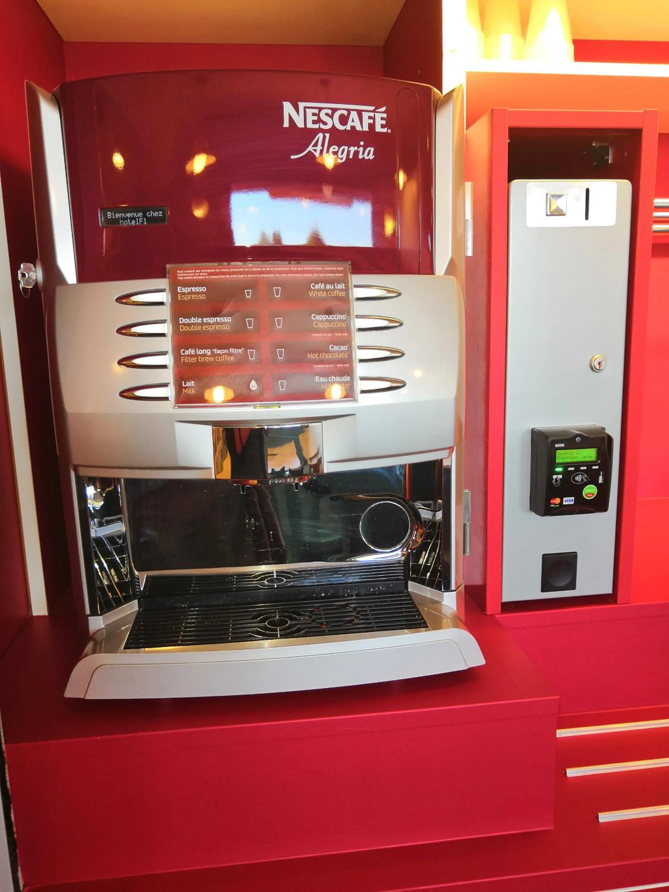 Coffee/tea facilities in hotelF1 Saint Witz A1 Hôtel