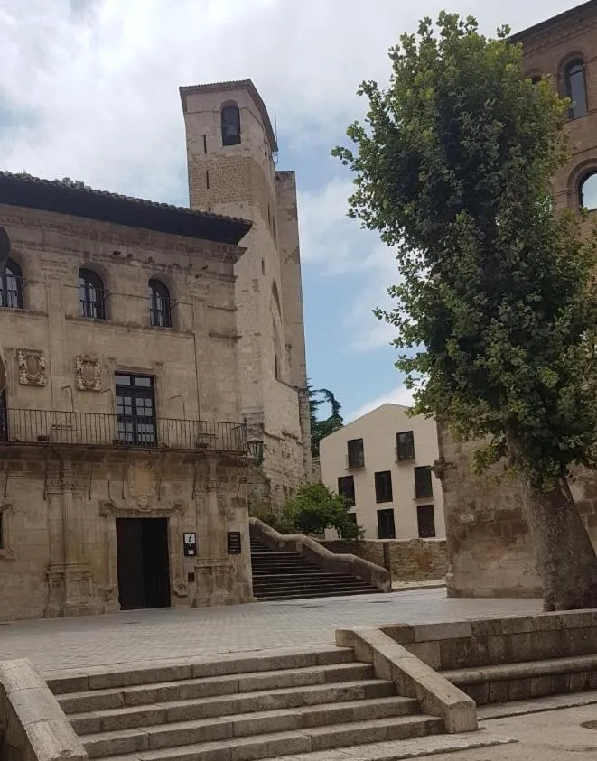 IRAIPE Estella Rooms Auto Check-in