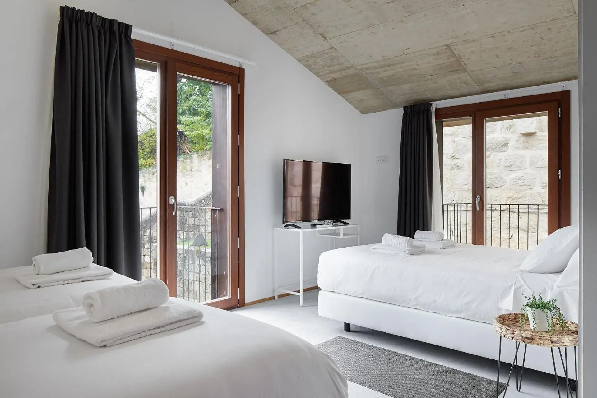 Bed in IRAIPE Estella Rooms Auto Check-in Bed in IRAIPE Estella Rooms Auto Check-in