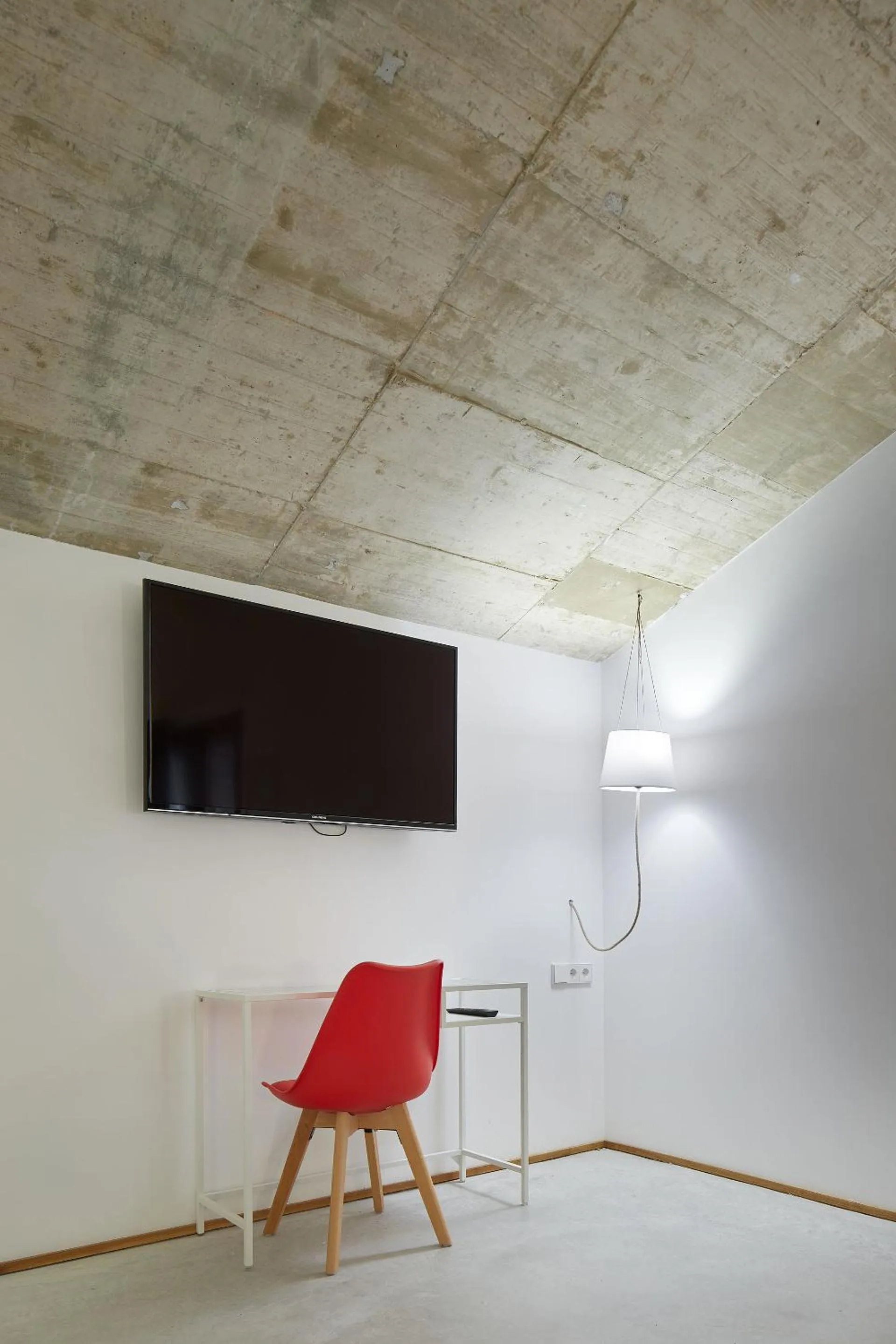 IRAIPE Estella Rooms Auto Check-in