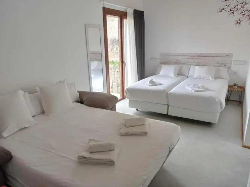 Bed in IRAIPE Estella Rooms Auto Check-in Bed in IRAIPE Estella Rooms Auto Check-in