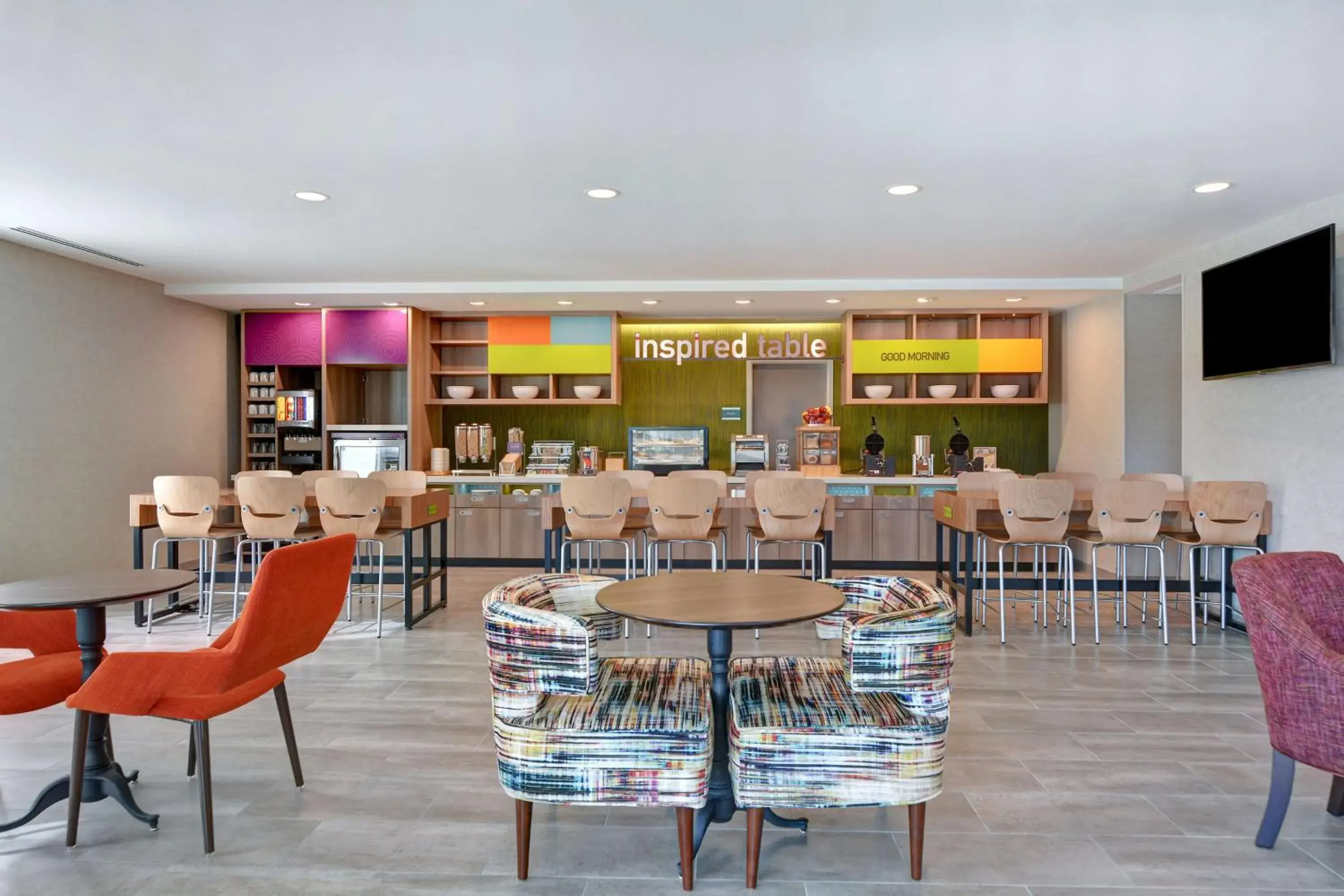 Breakfast in Home2 Suites By Hilton Savannah Midtown, Ga Breakfast in Home2 Suites By Hilton Savannah Midtown, Ga