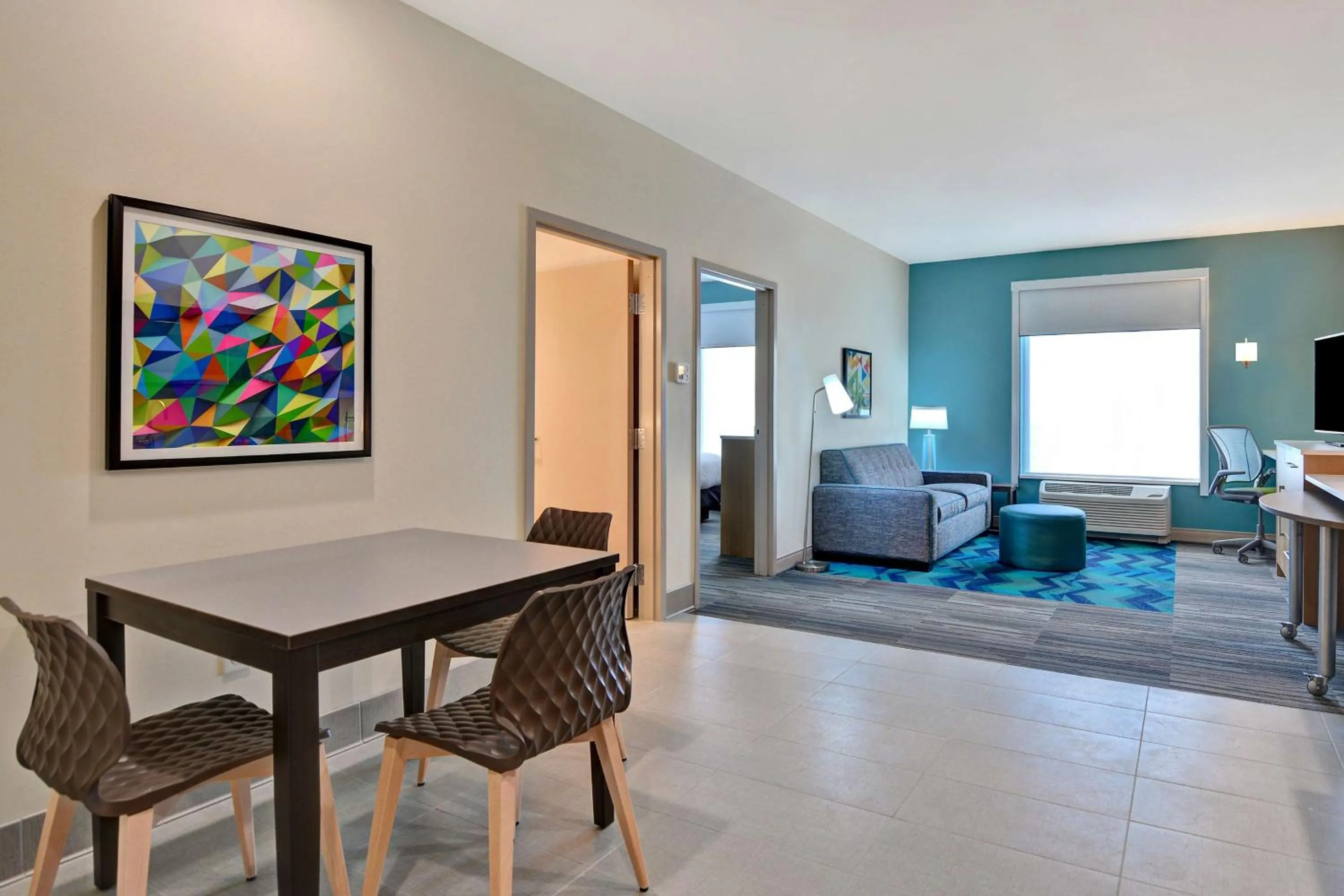 Bedroom, Bed in Home2 Suites By Hilton Savannah Midtown, Ga