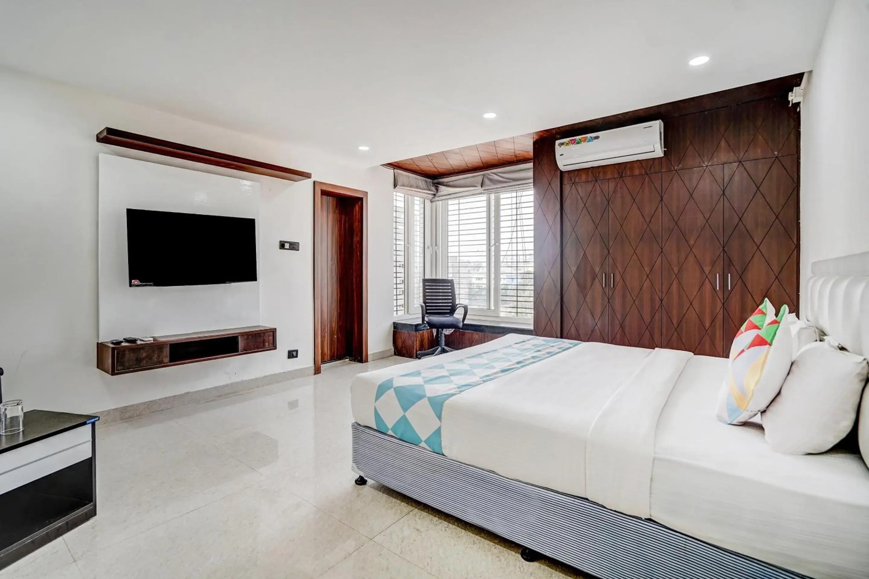 Lobby or reception, Bed in Super Capital O Sayhallo Prime Residency Lobby or reception, Bed in Super Capital O Sayhallo Prime Residency