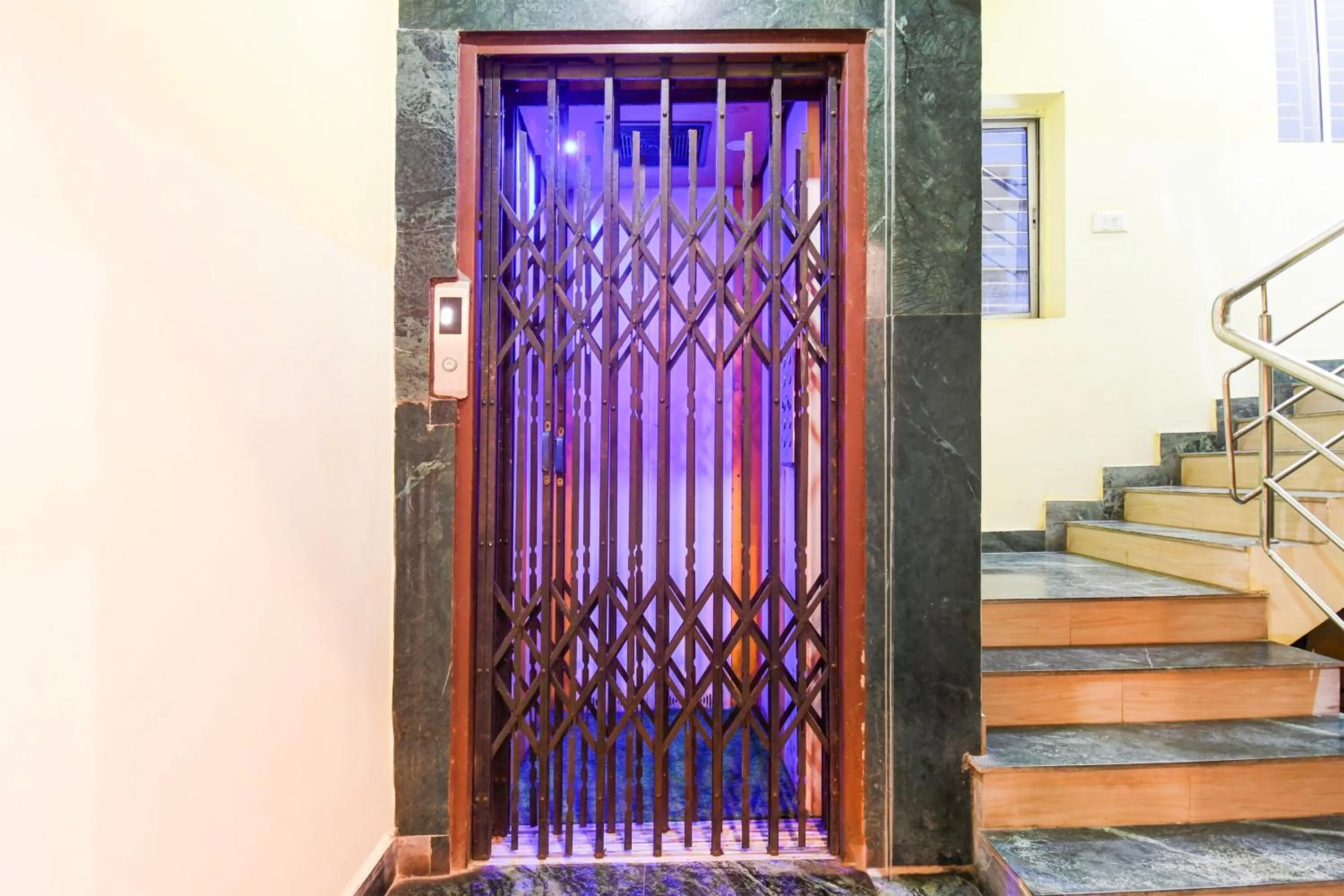 Lobby or reception in Super Hotel O New Town Near Kolkata Airport