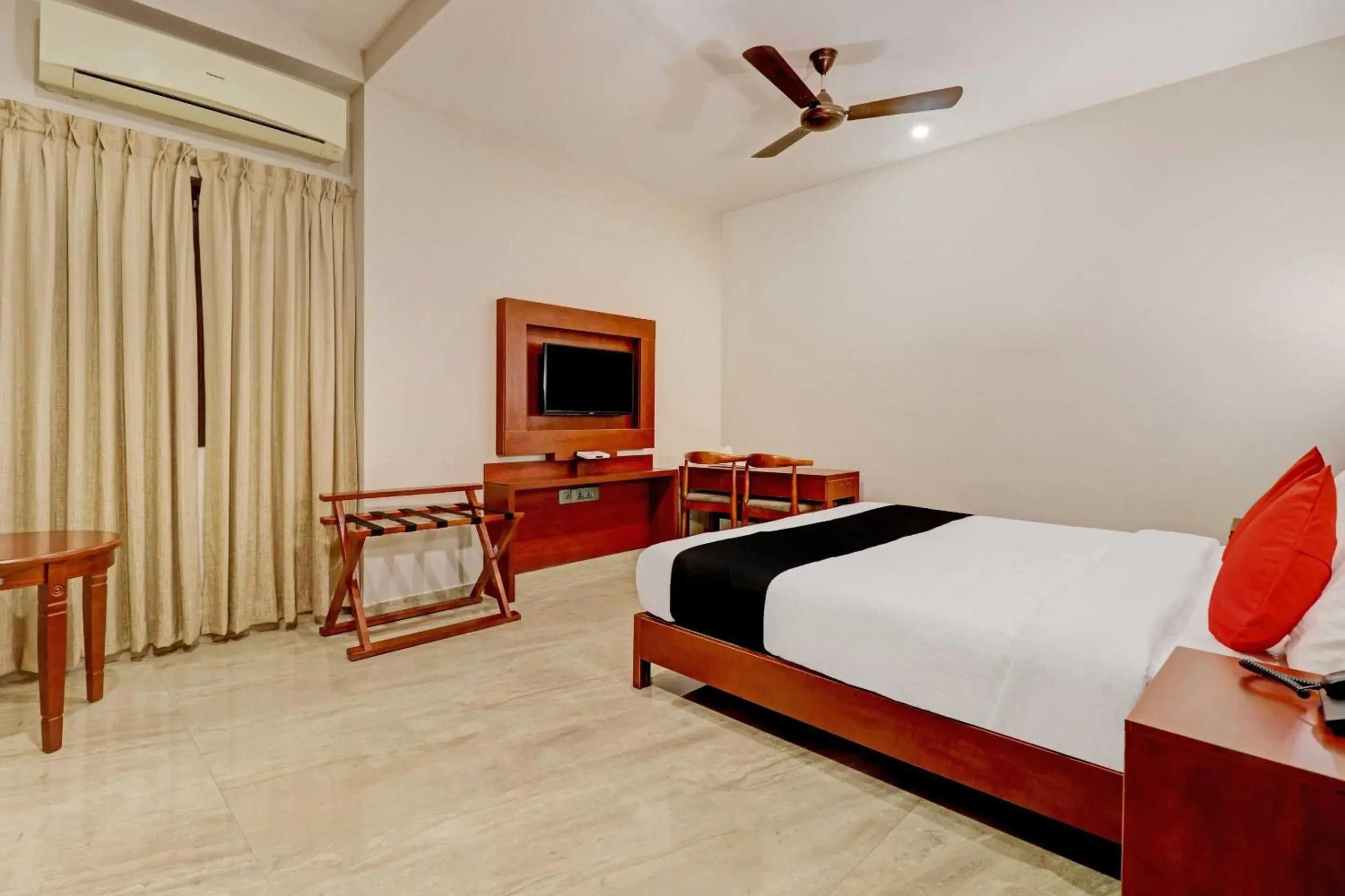 Super Townhouse Kizhakkambalam Tourist Home Super Townhouse Kizhakkambalam Tourist Home