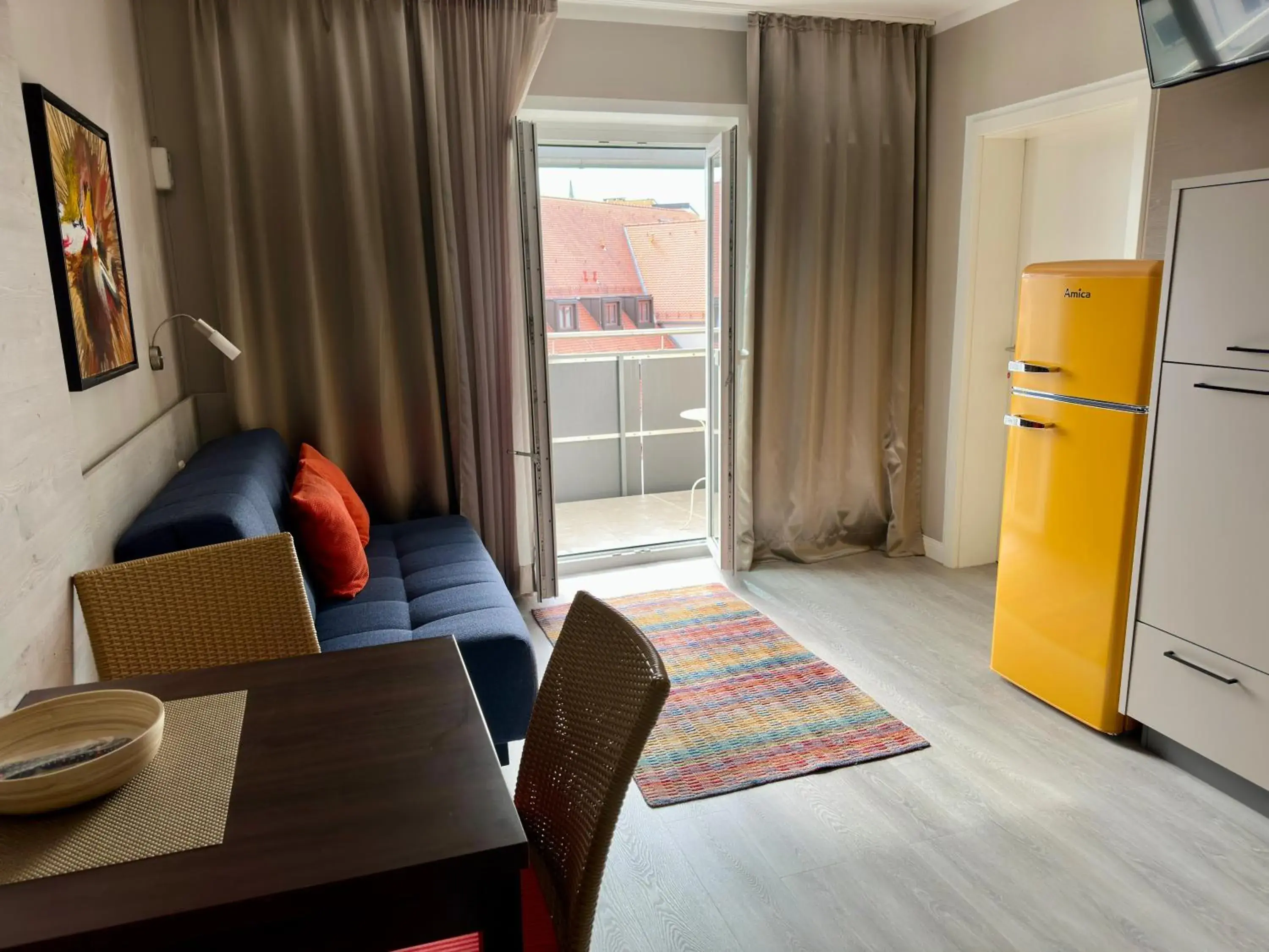 One-Bedroom Apartment with Balcony in Hotel Central One-Bedroom Apartment with Balcony in Hotel Central