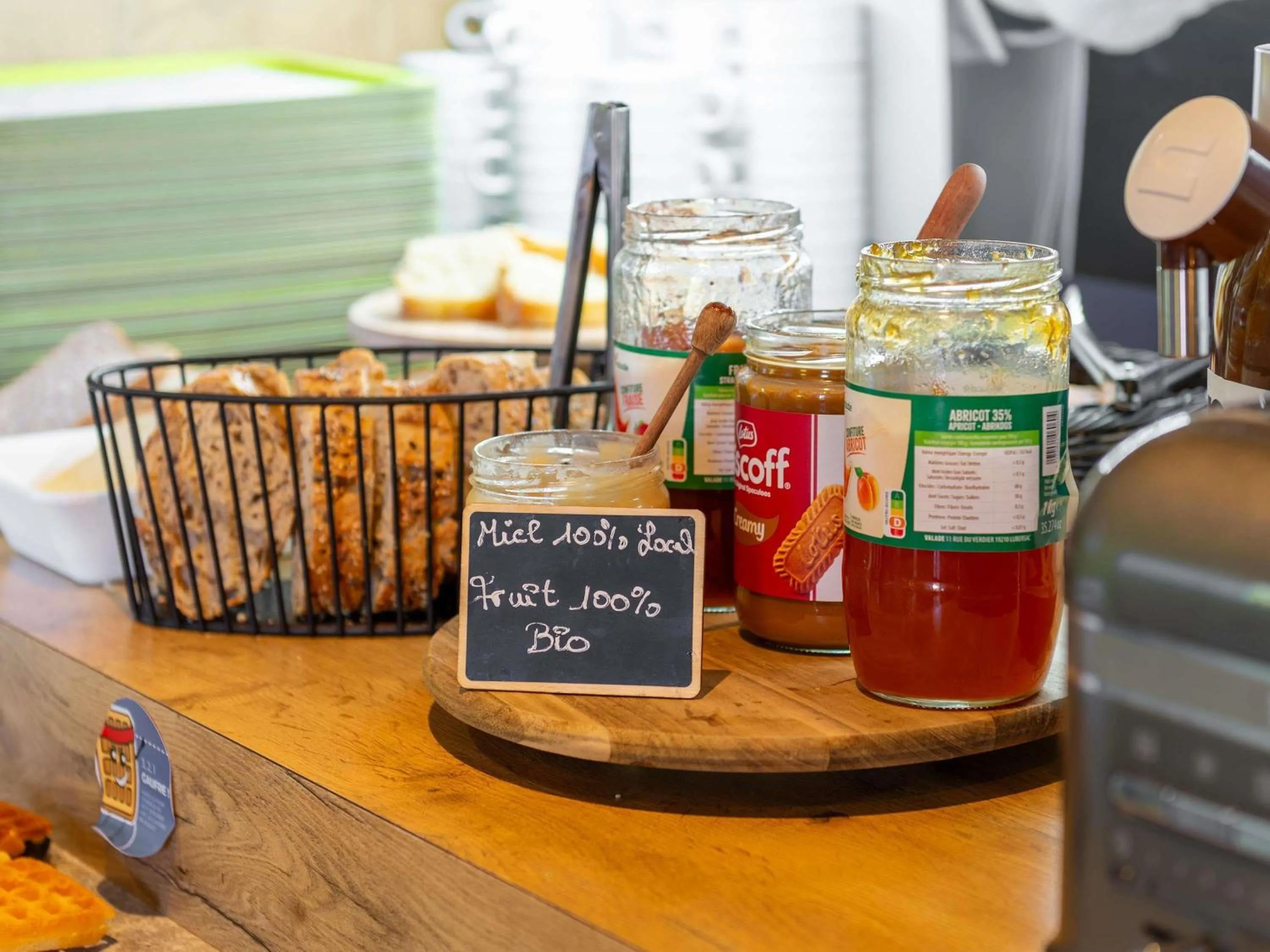 Breakfast in ibis budget Caen Mondeville