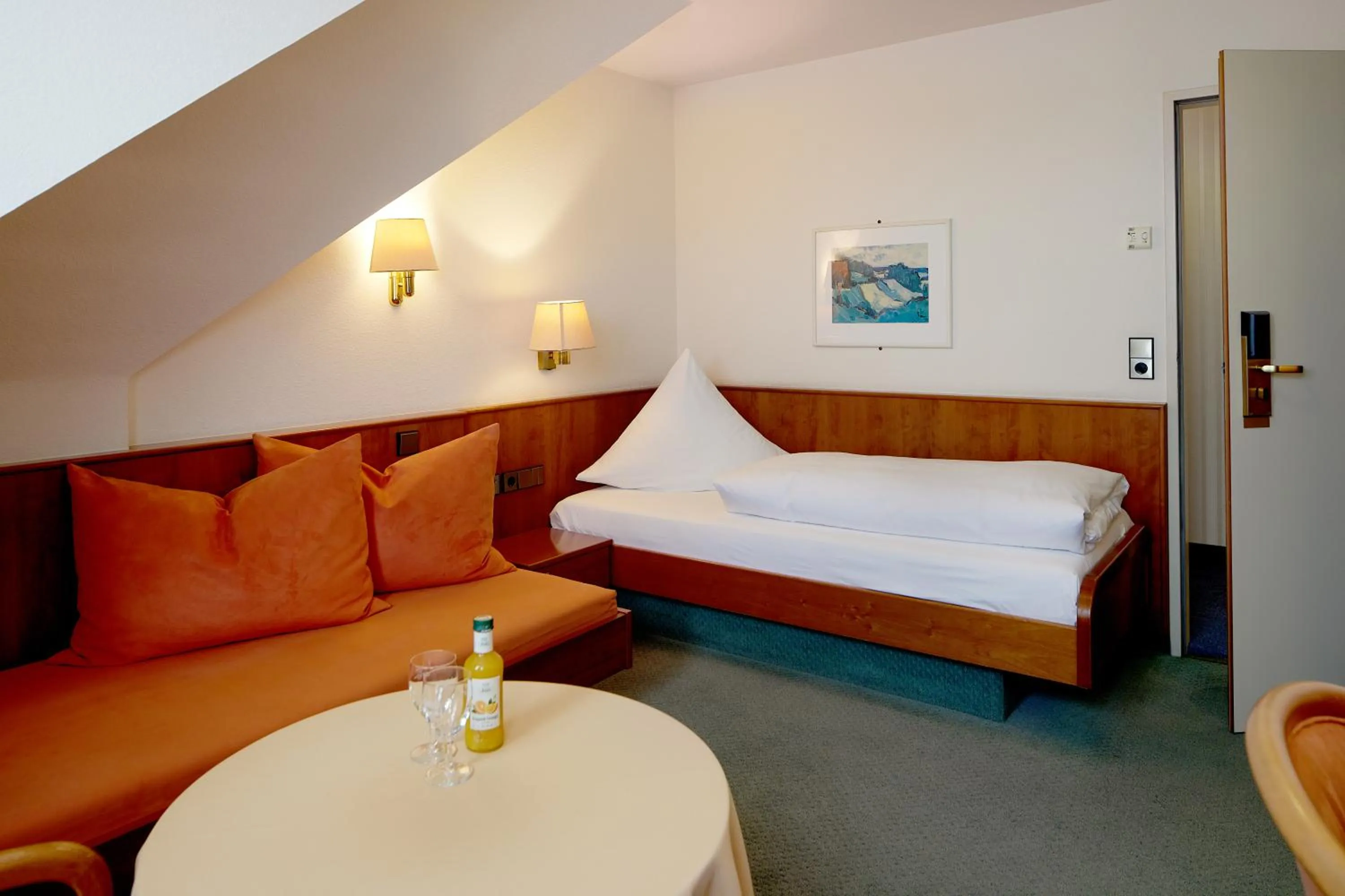 Bed in Hotel Zum Schiff