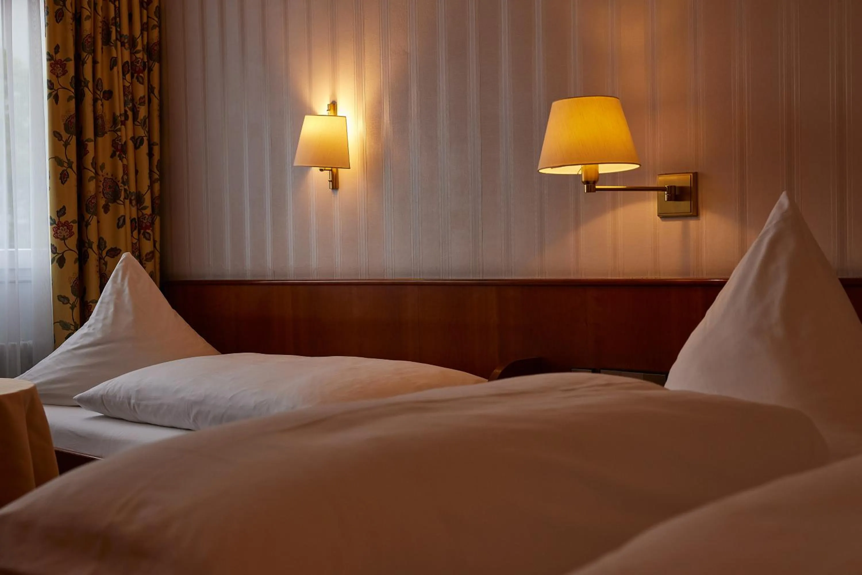 Bed in Hotel Zum Schiff