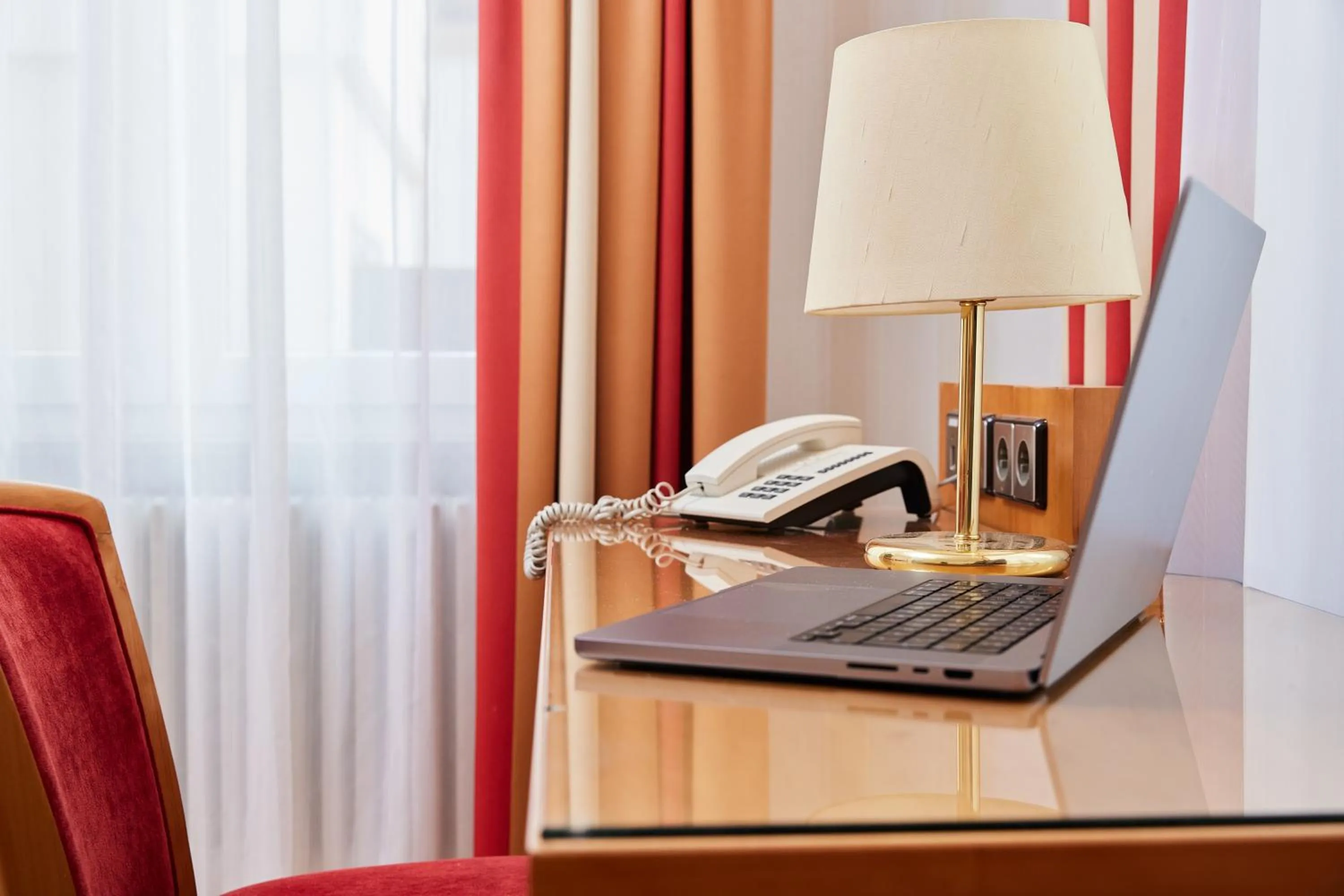 Seating area in Hotel Zum Schiff