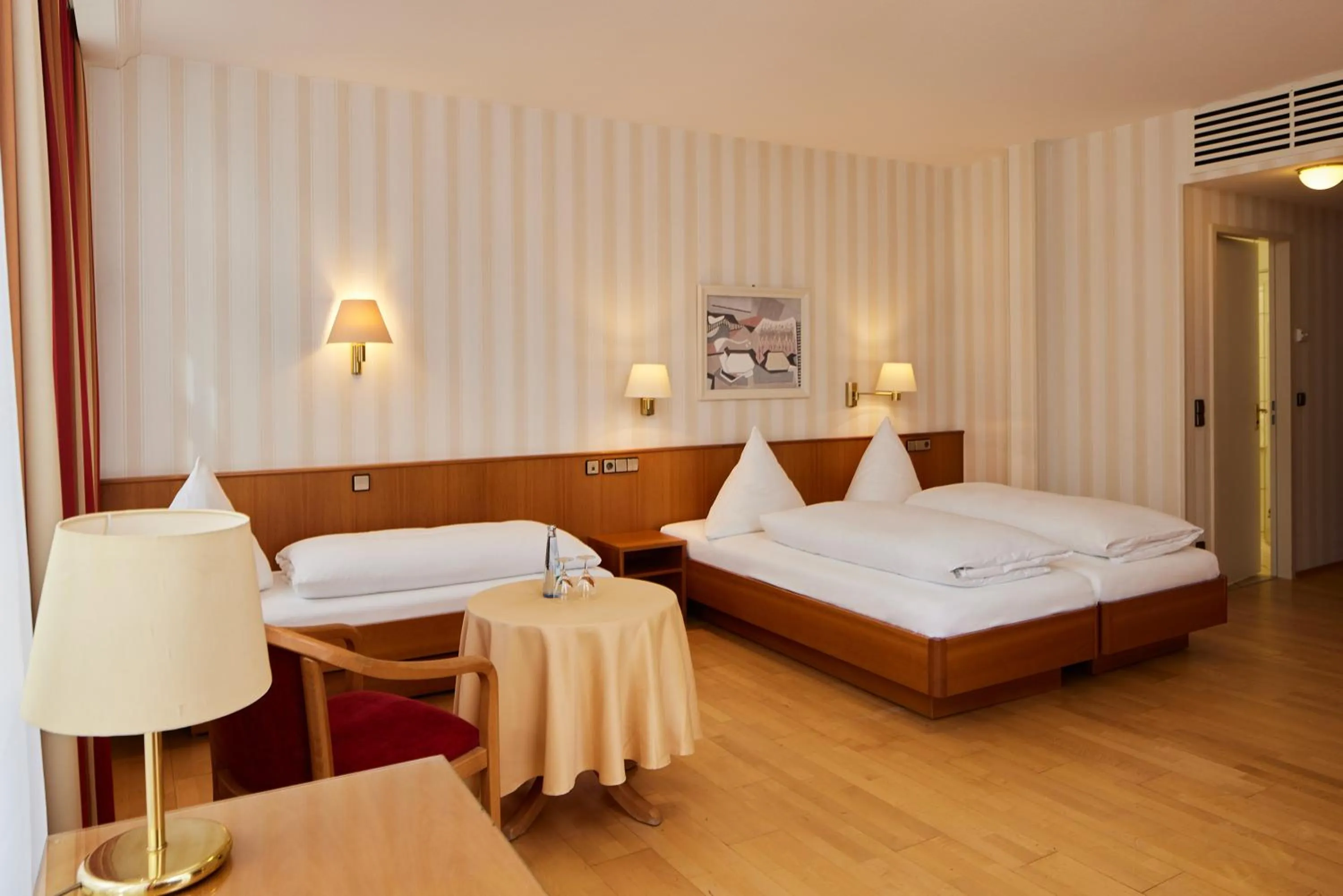 Photo of the whole room, Bed in Hotel Zum Schiff