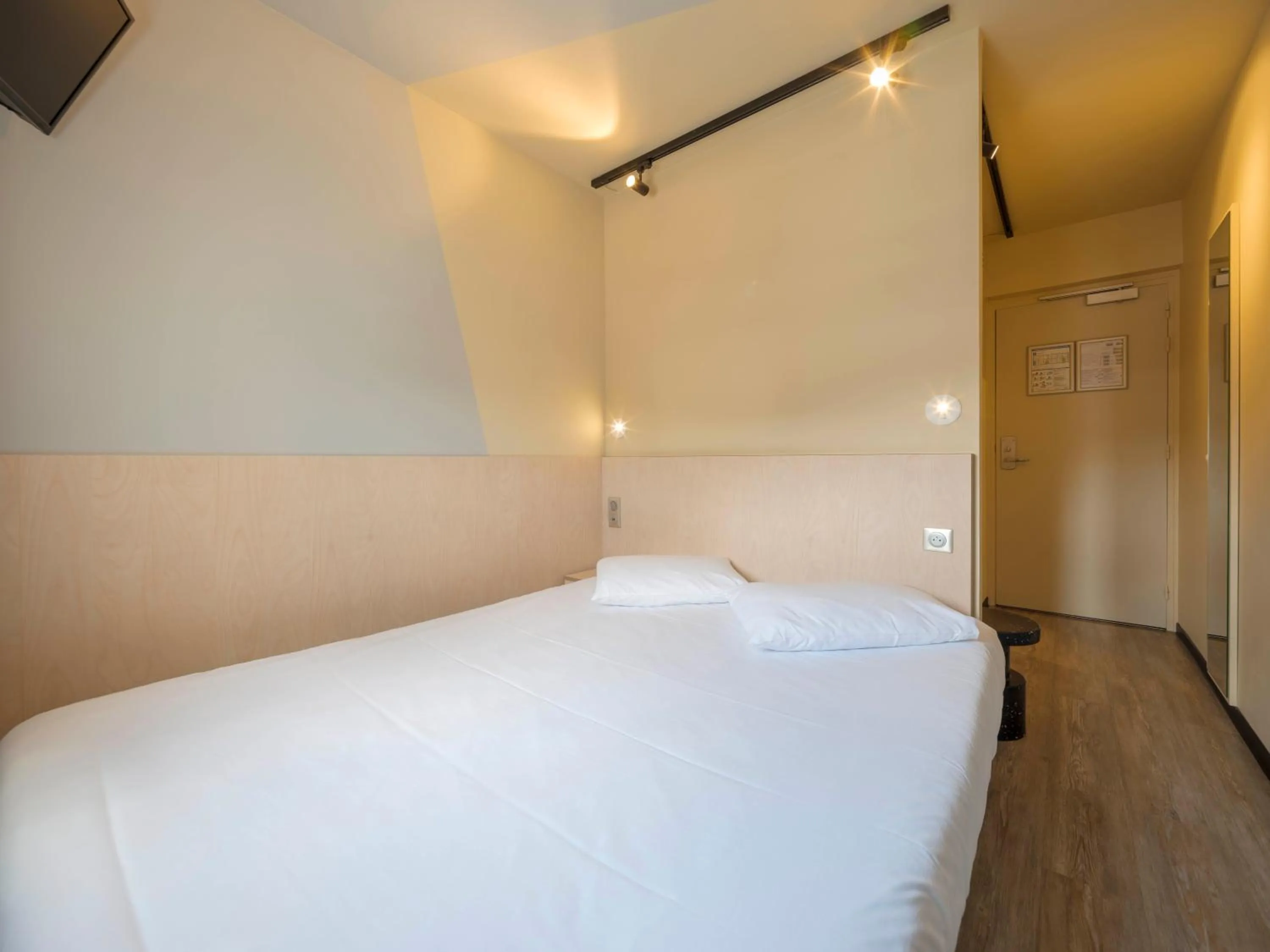 Bed in ibis budget Forbach Centre