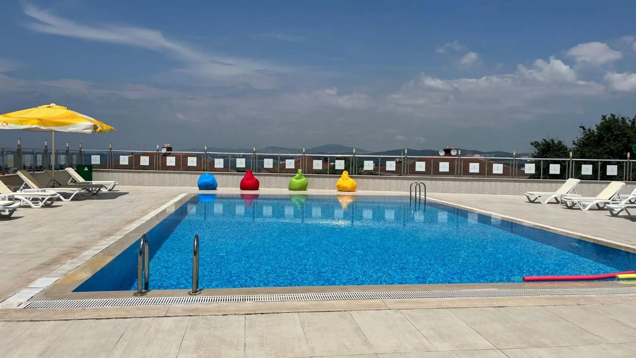 Property building in DOUBLE ROYAL HOTEL