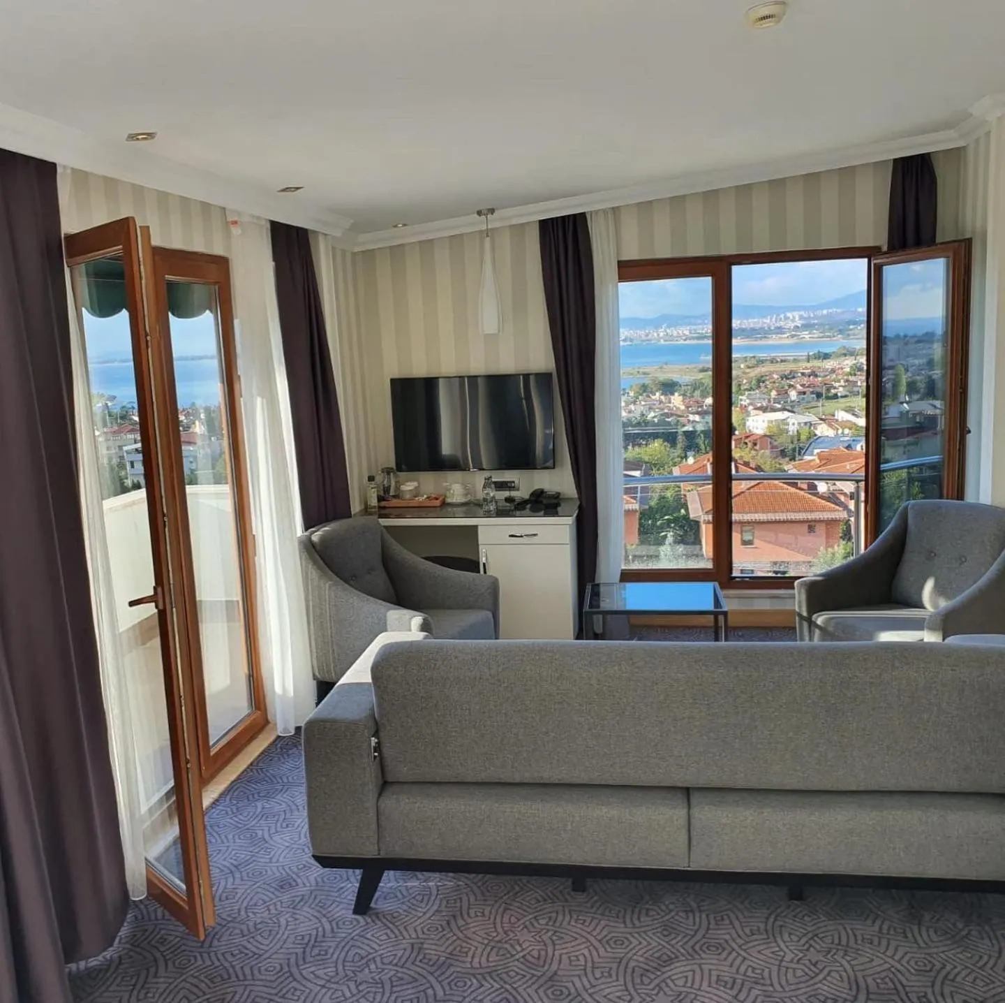 Massage in DOUBLE ROYAL HOTEL