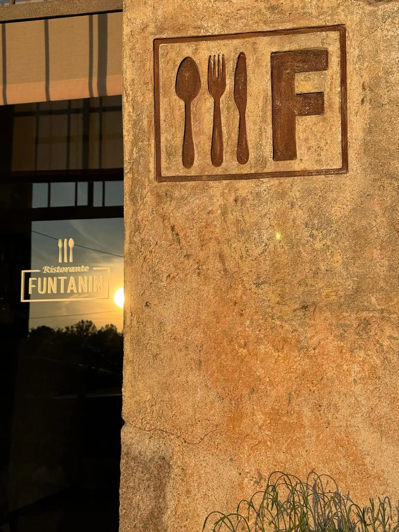 Restaurant/places to eat in Funtanin Stay