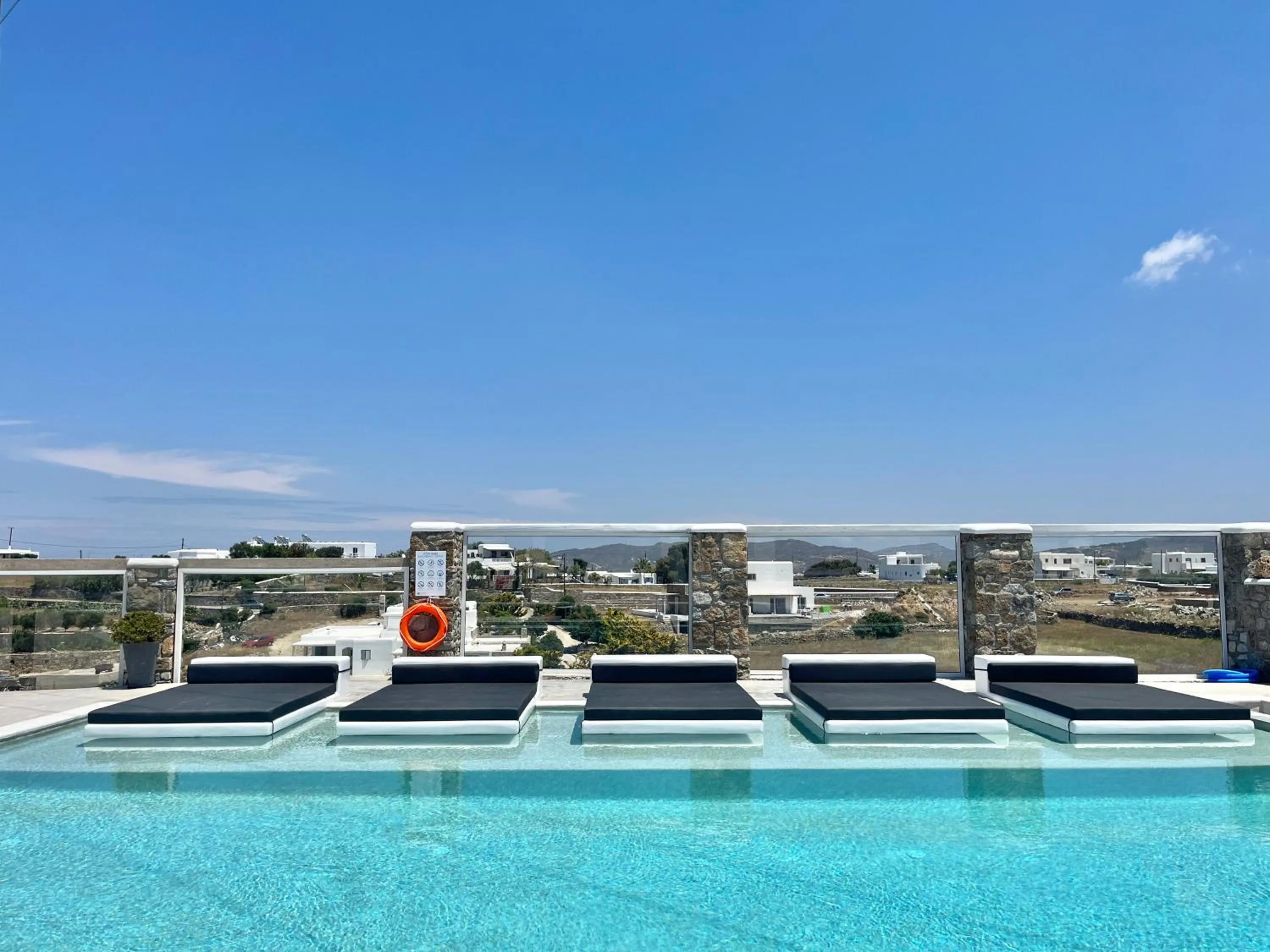 Swimming pool in Crystal Suites