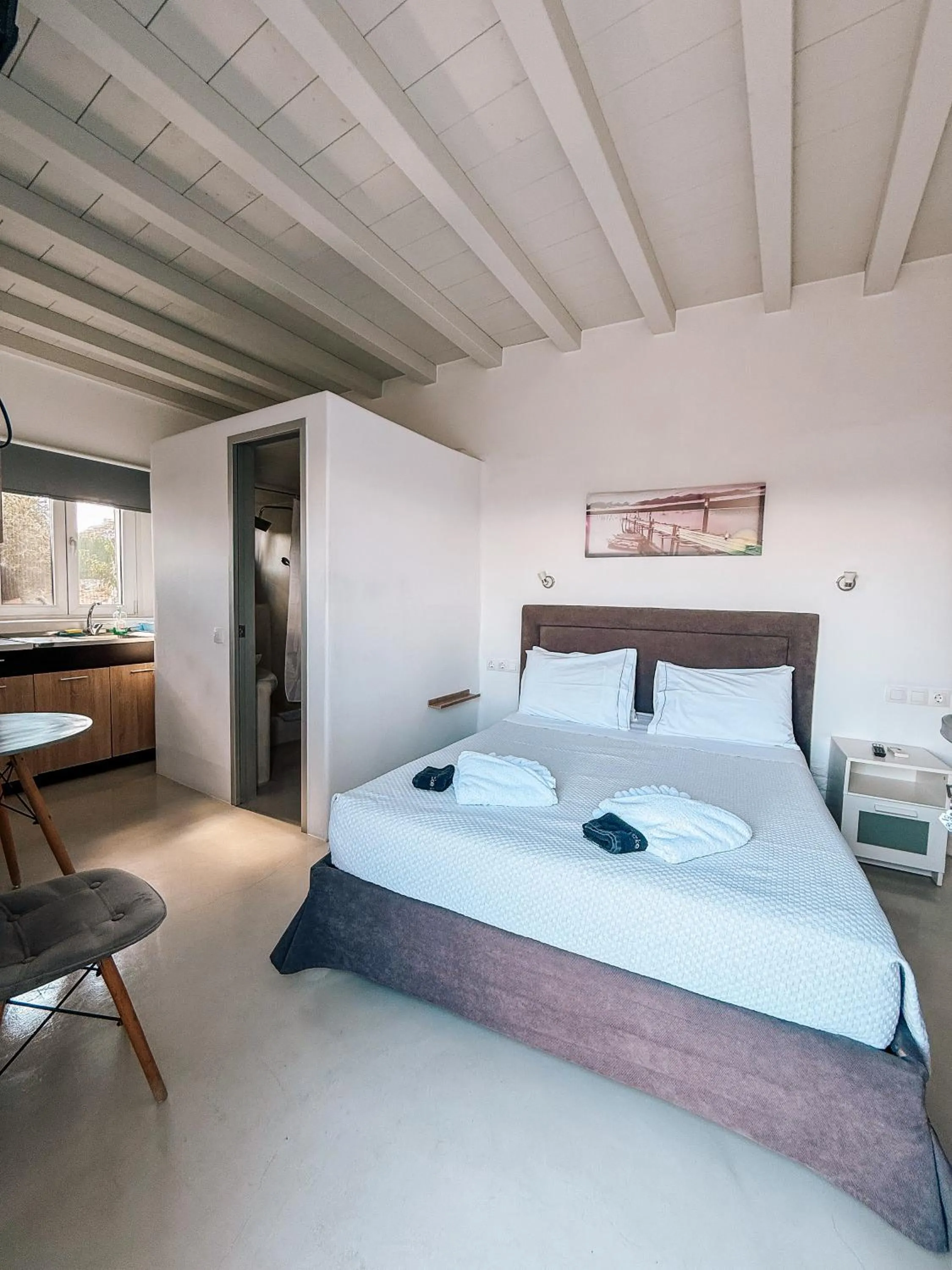 Property building, Bed in Crystal Suites