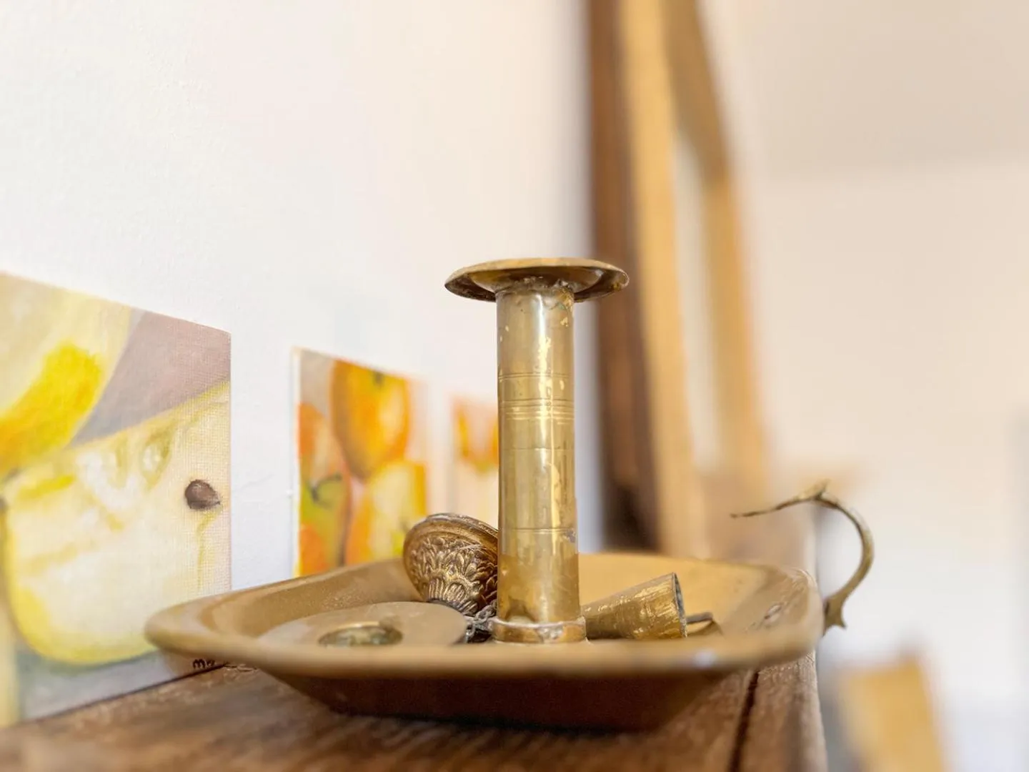 Decorative detail in The Sunnyside Sisters Bed and Breakfast