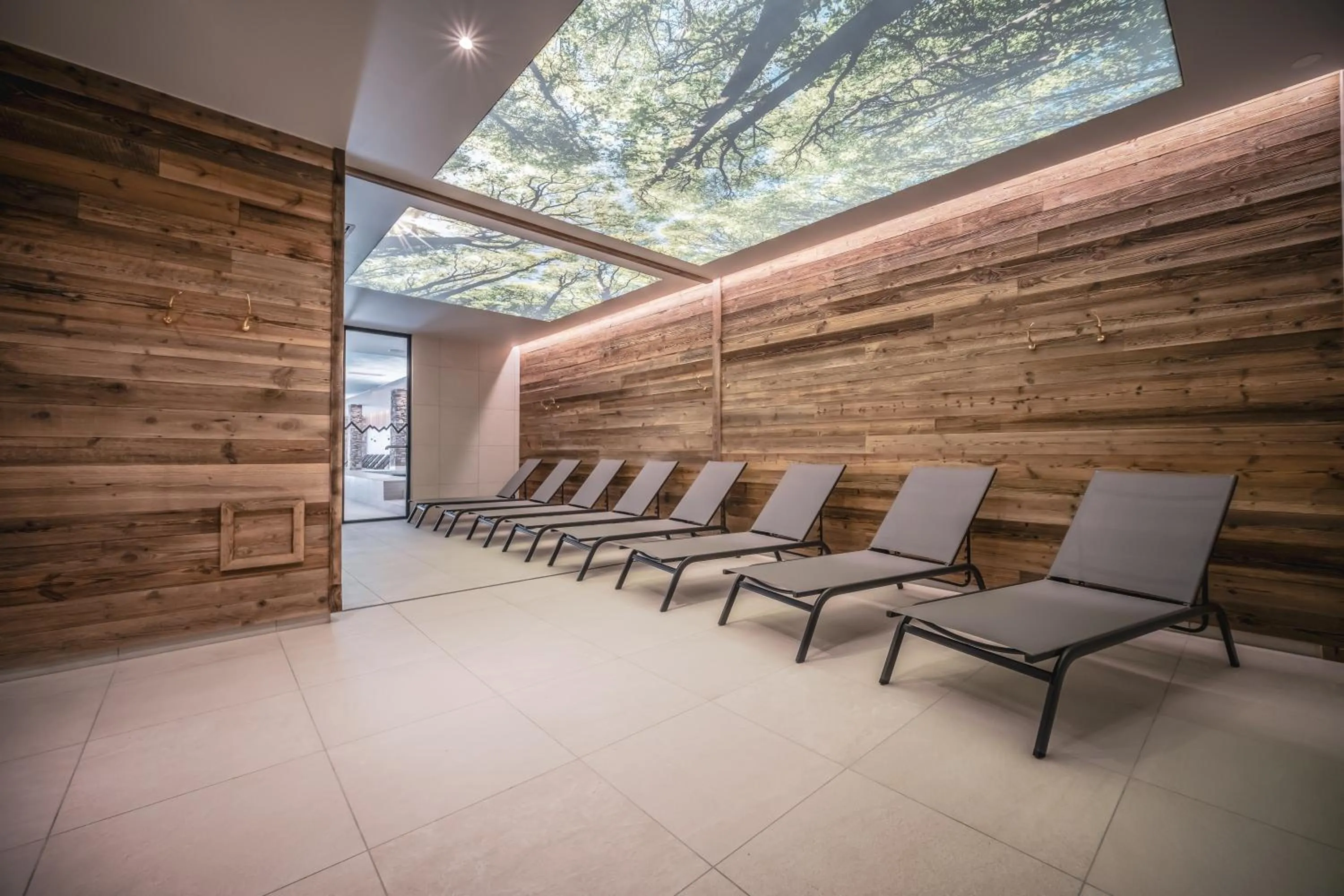 Swimming pool in Sky La Rosière by Alpapart