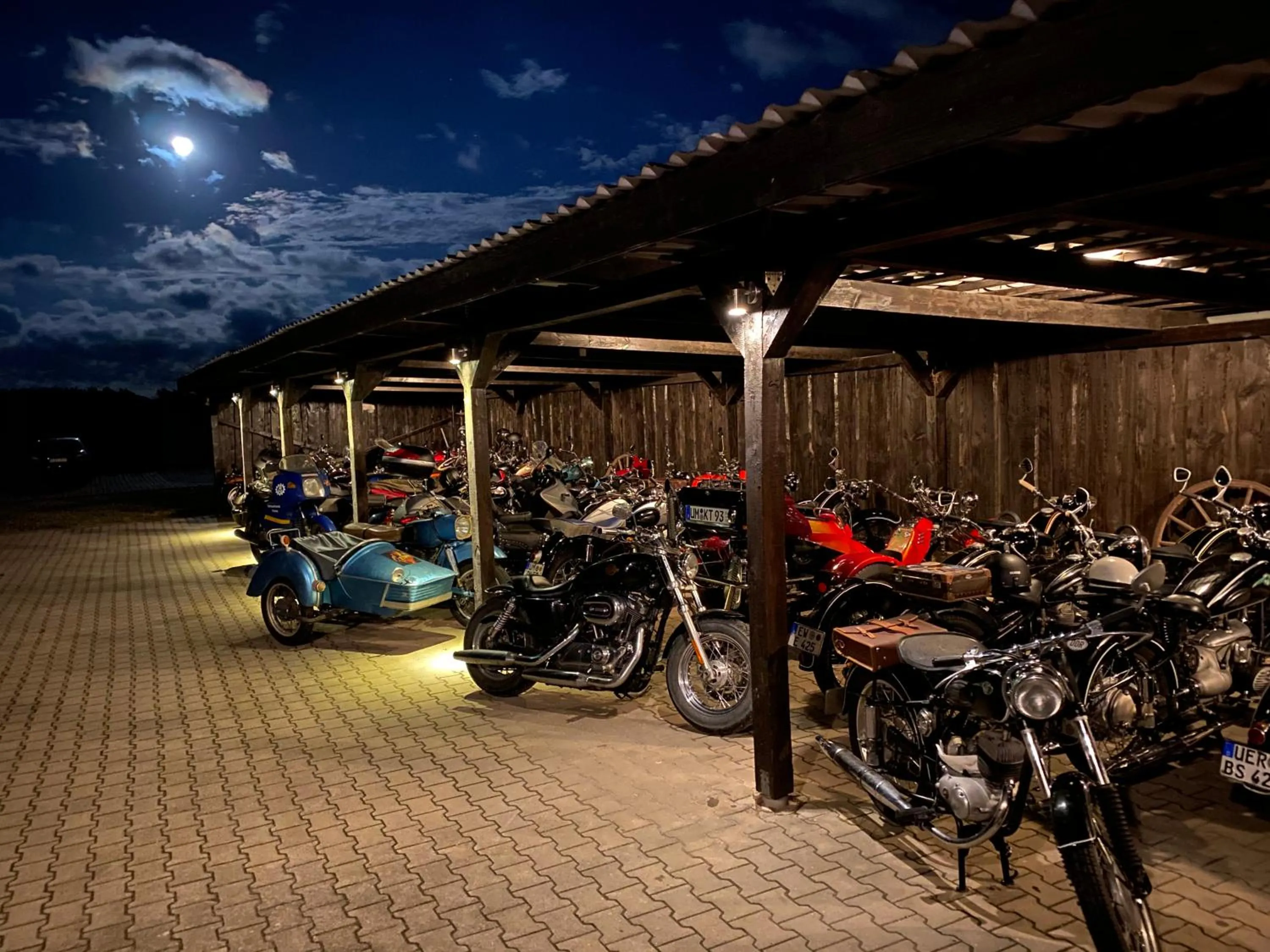 Night in Wolfshotel am Arendsee