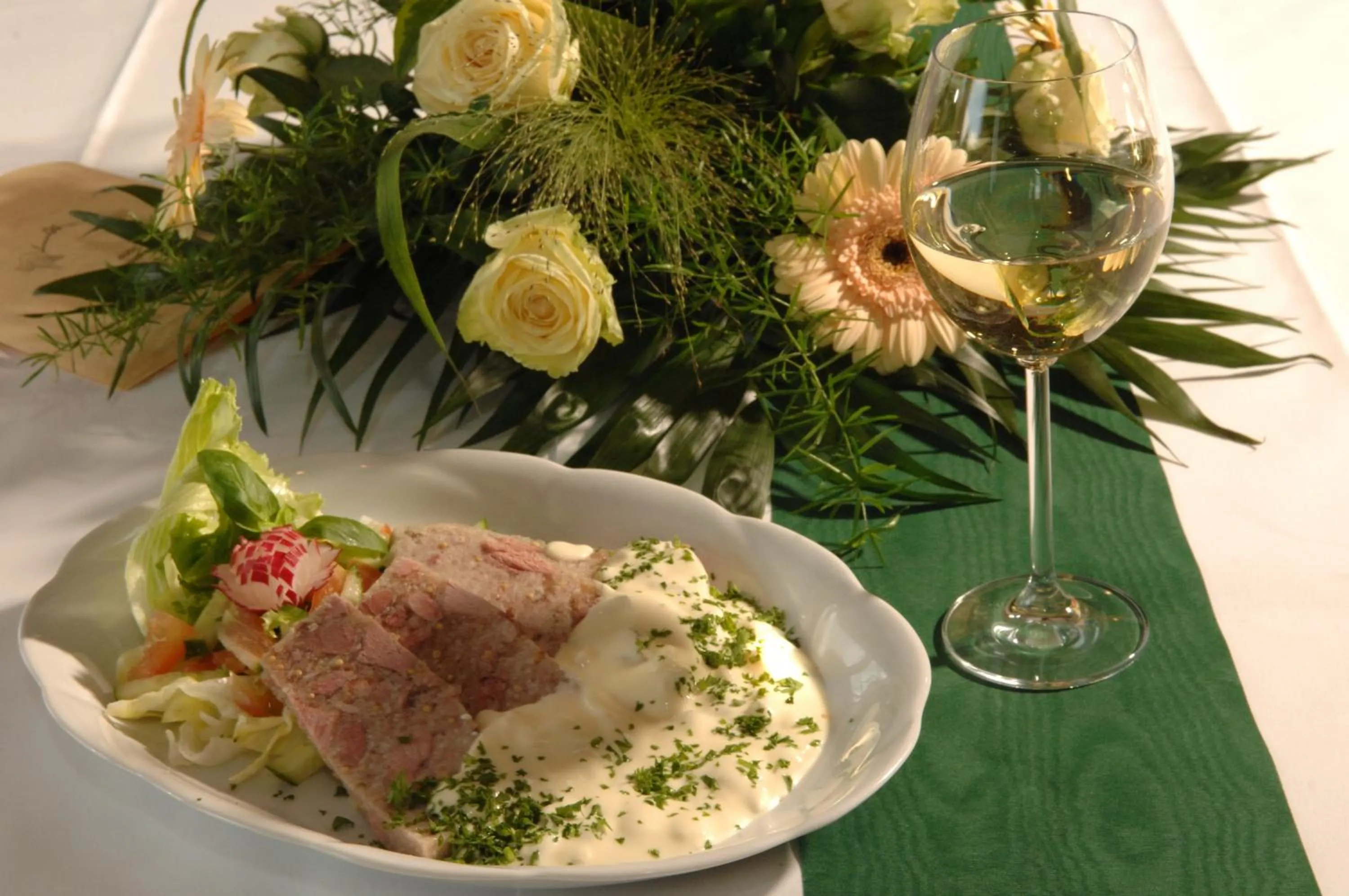 Restaurant/places to eat in Wolfshotel am Arendsee