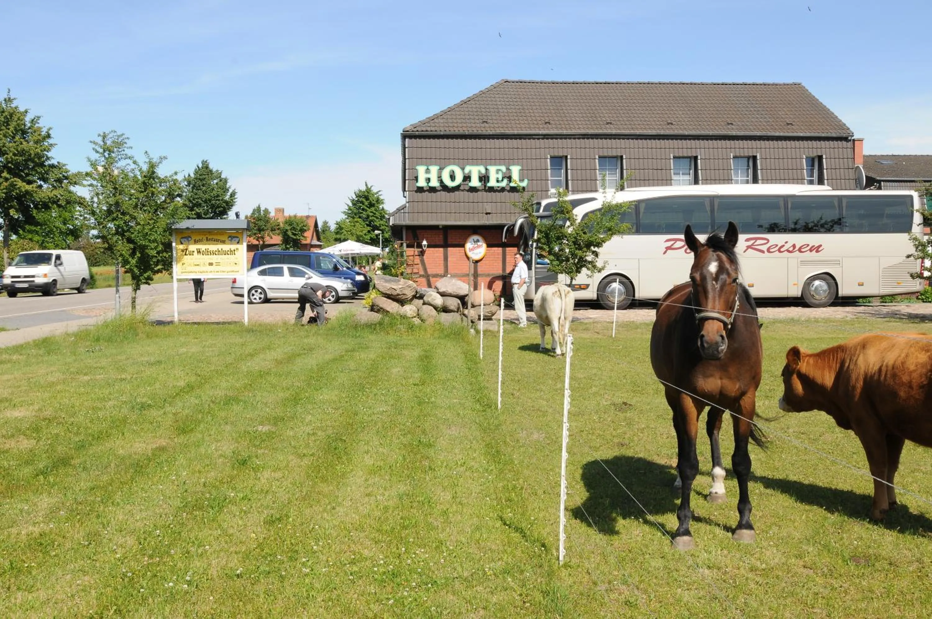Property building in Wolfshotel am Arendsee