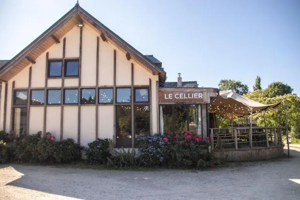 Restaurant/places to eat in Mobile Homes by KelAir at Camping Domaine des Ormes